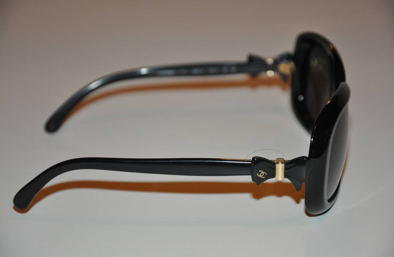 chanel sunglasses with bow