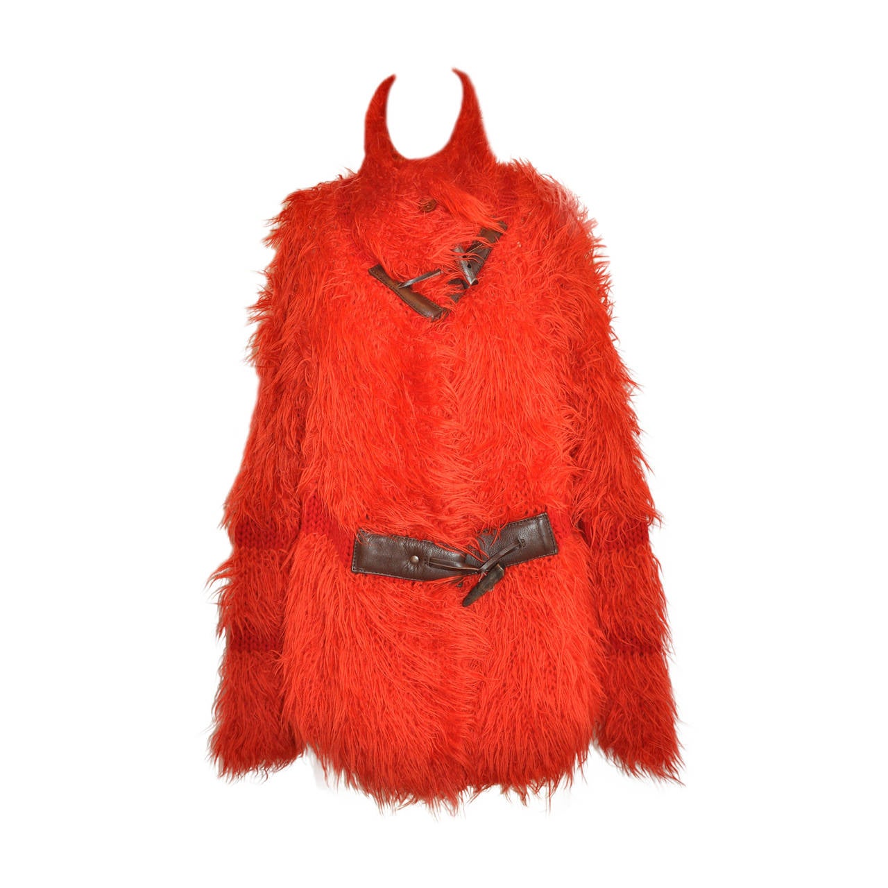 Pulloverjacke von Issey Miyake in kräftigem Rot mit Leder-Akzent im Angebot