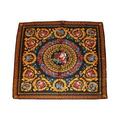Sciarpa in seta floreale multicolore Albert Nipon