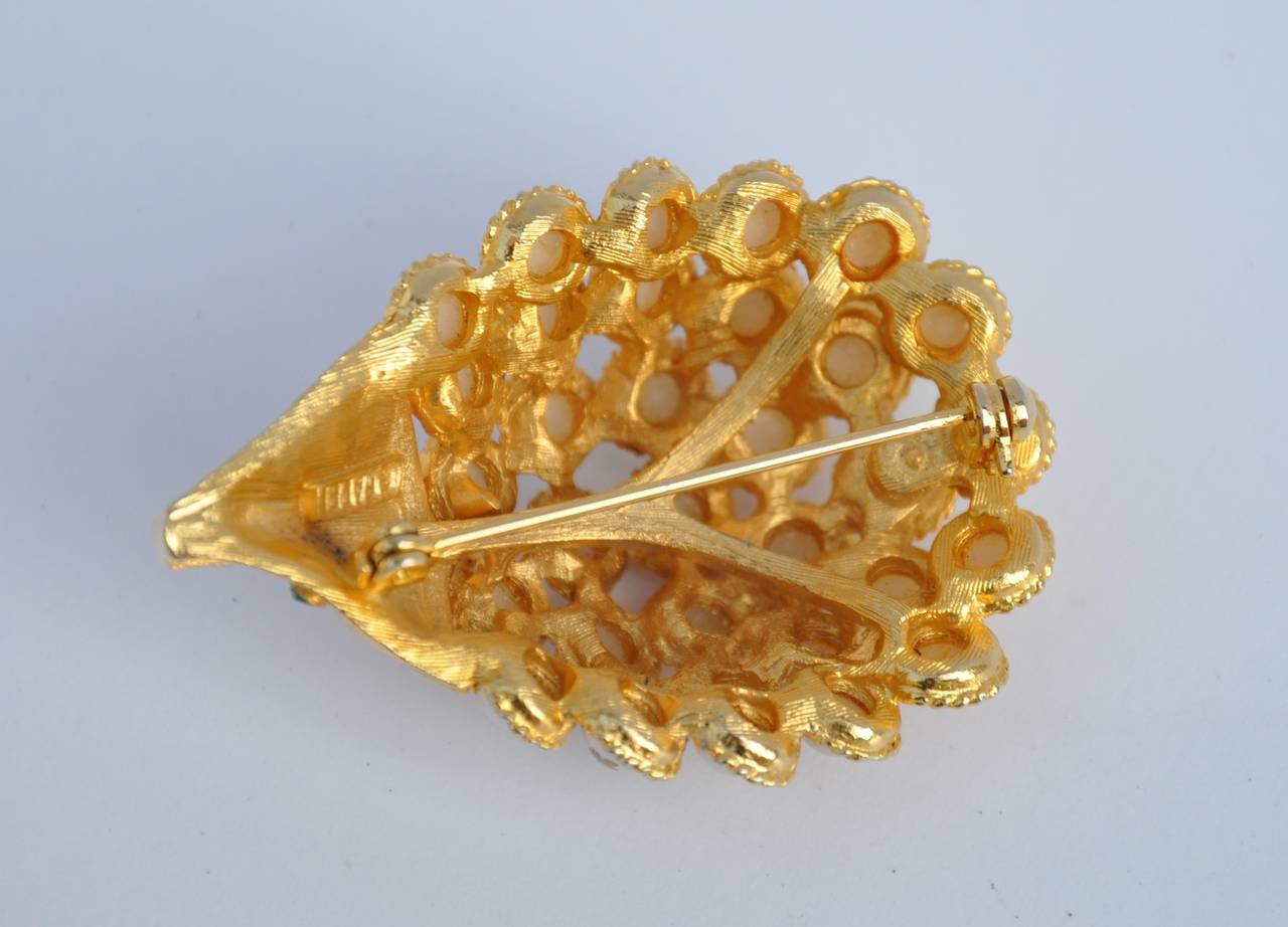 capri brooch