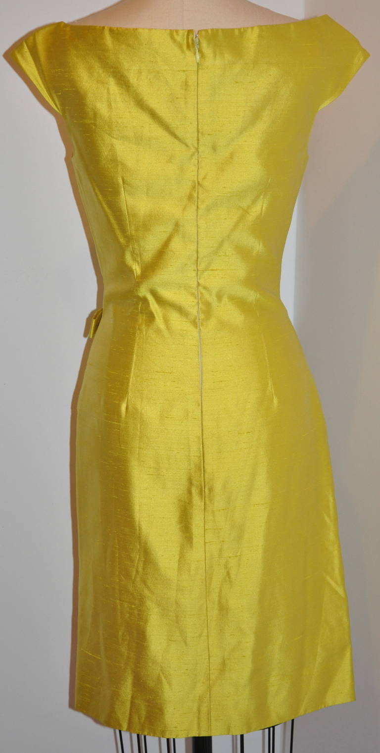 Genny Elegant Lime Silk Body Hugging with Pleated Accent Dress In Good Condition In New York, NY