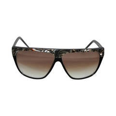 Laura Biagiotti Black Lucite with Mother-of-Pearl Accent Sunglasses 9