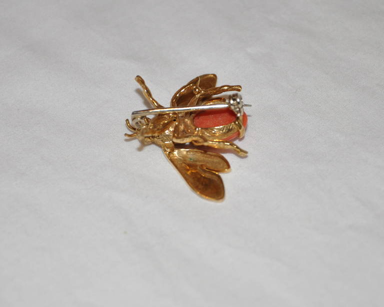 Women's 18K Florentine Finish Bee Accented with Coral Brooch For Sale