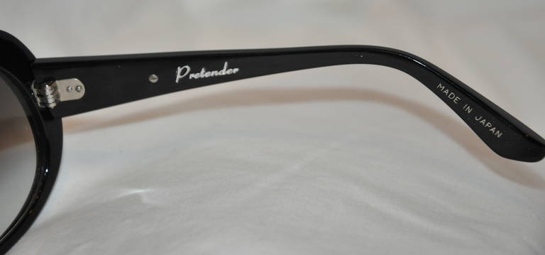 DITA - Superbes lunettes de soleil en lucite noire avec quincaillerie argentée Excellent état - En vente à New York, NY