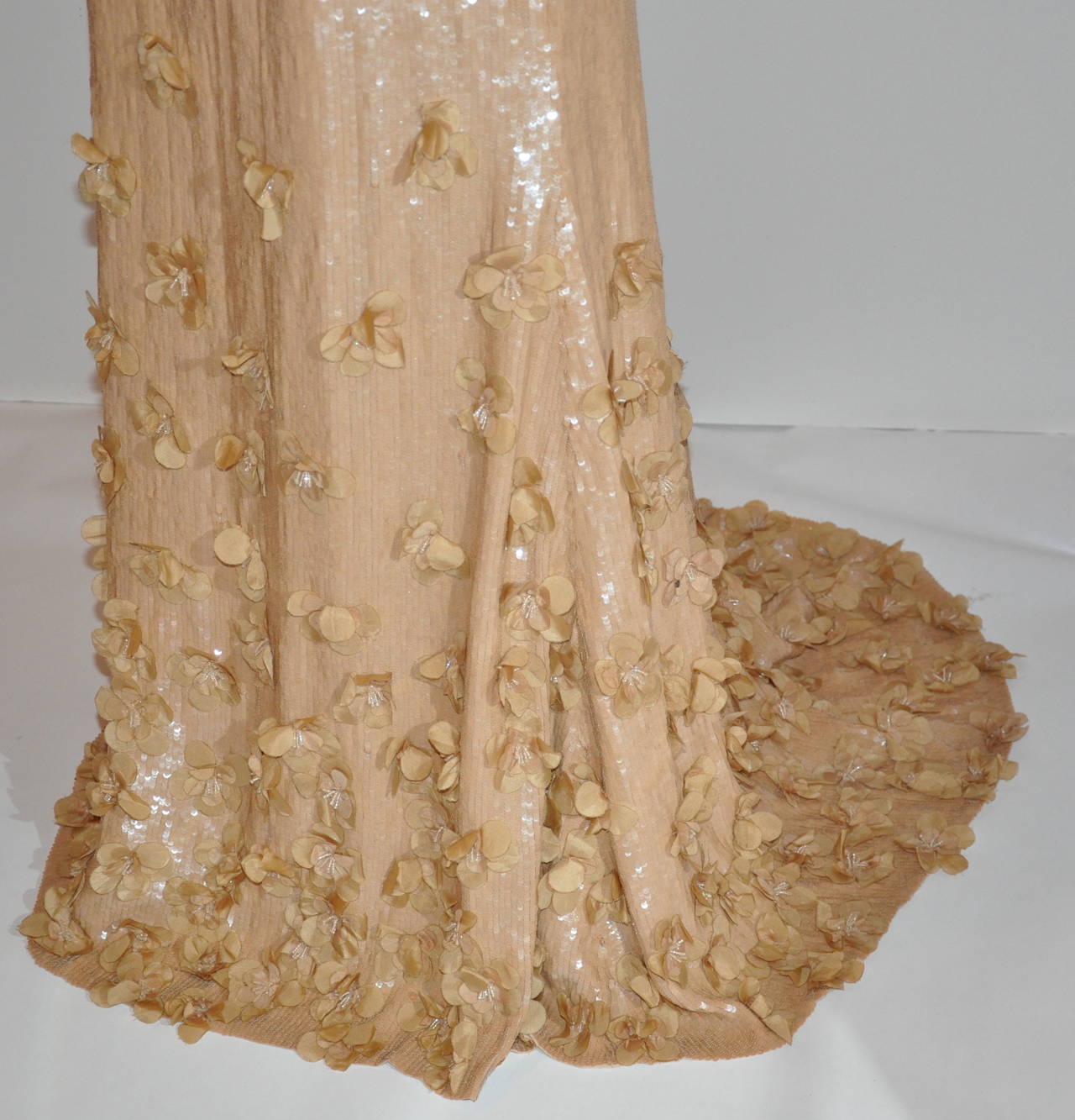 Carolina Herrera Beige Micro Sequin with Silk Chiffon Form-Fitting Cocktail Gown In Excellent Condition In New York, NY