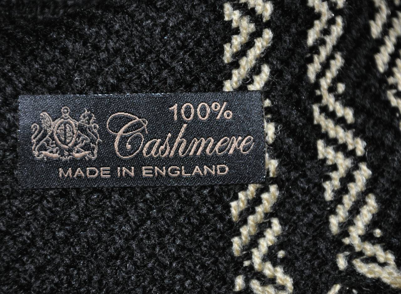 Thick Black & Tan Hand-Woven Cashmere with Fringe Scarf In Excellent Condition In New York, NY