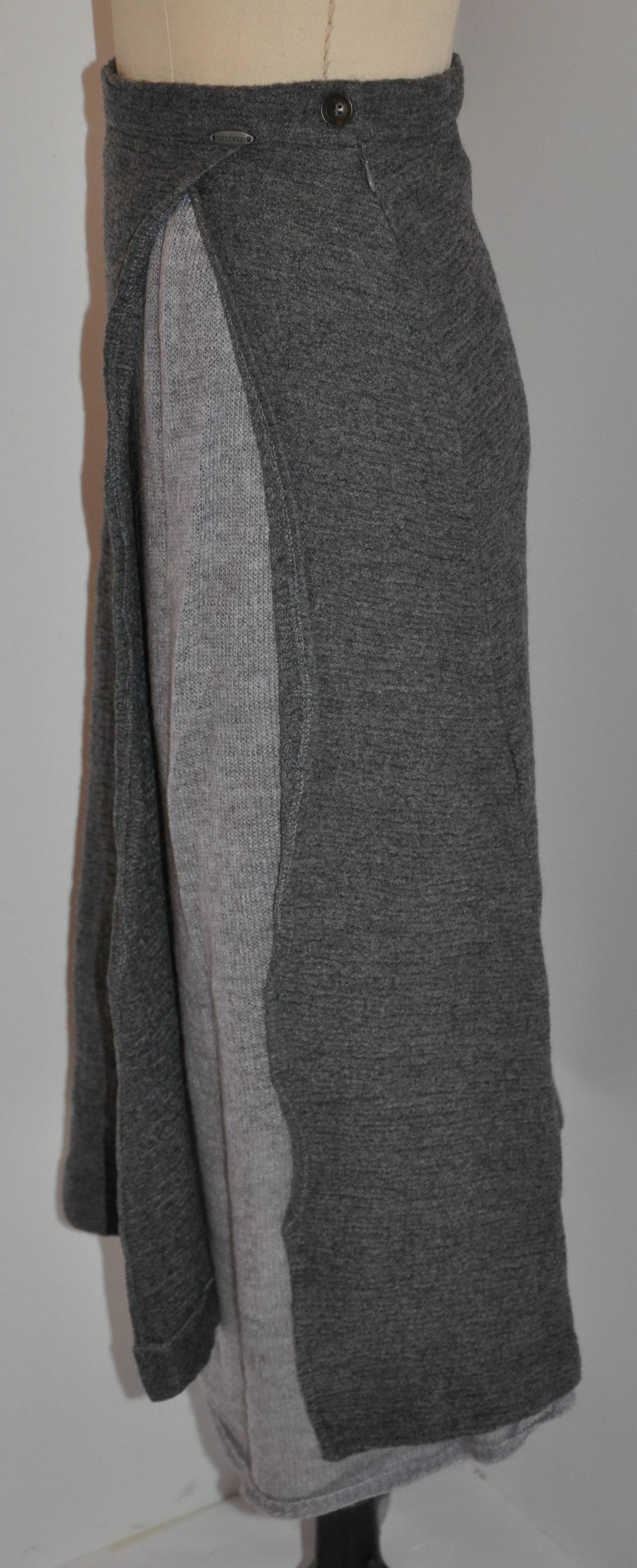 Giesswein of Austria two tone gray wool boucle skirt has a side invisible zipper which measures 8