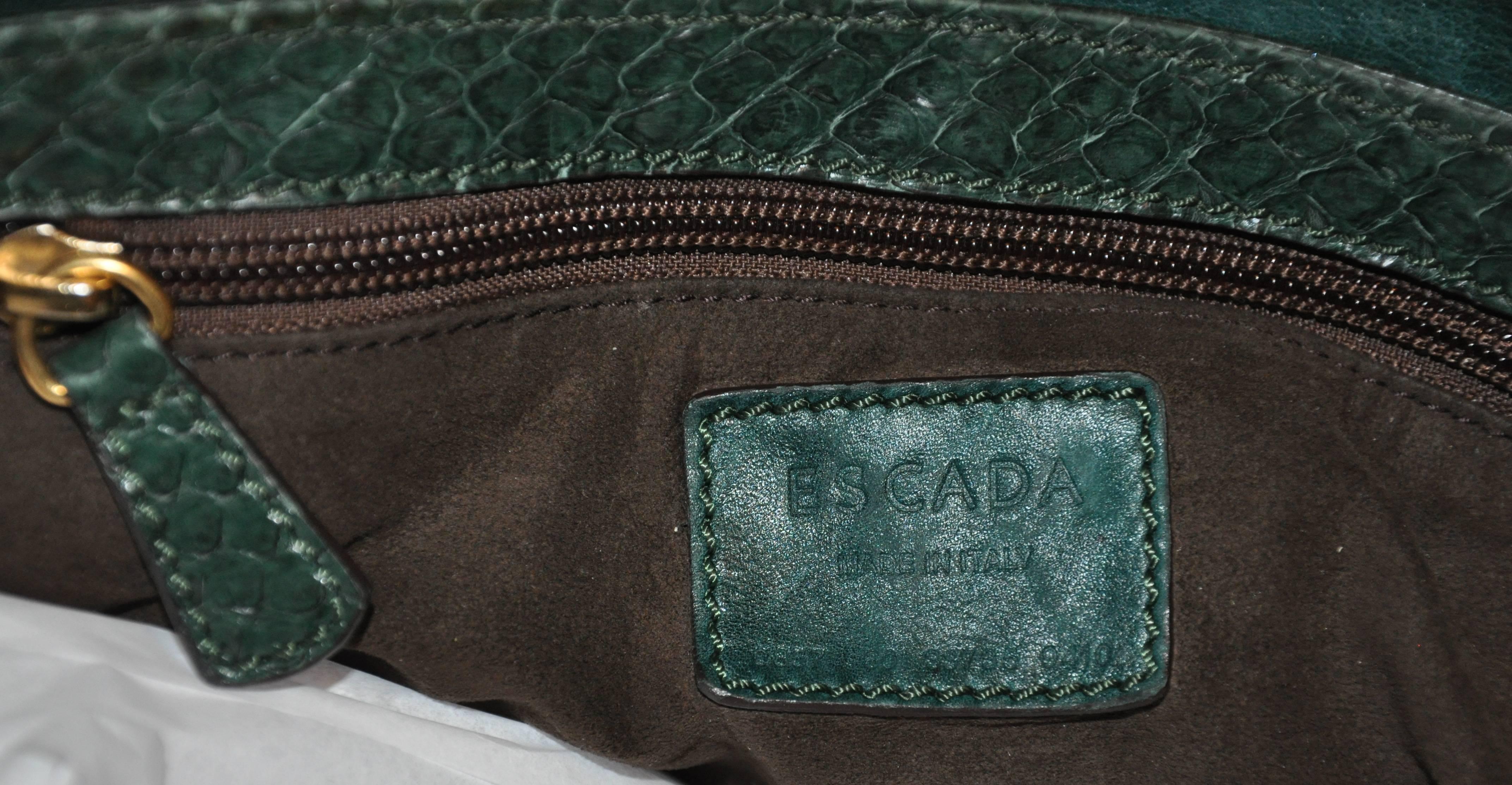 Escada Forest Green Lizard Skin Shoulder Bag with Removable Straps In Good Condition For Sale In New York, NY