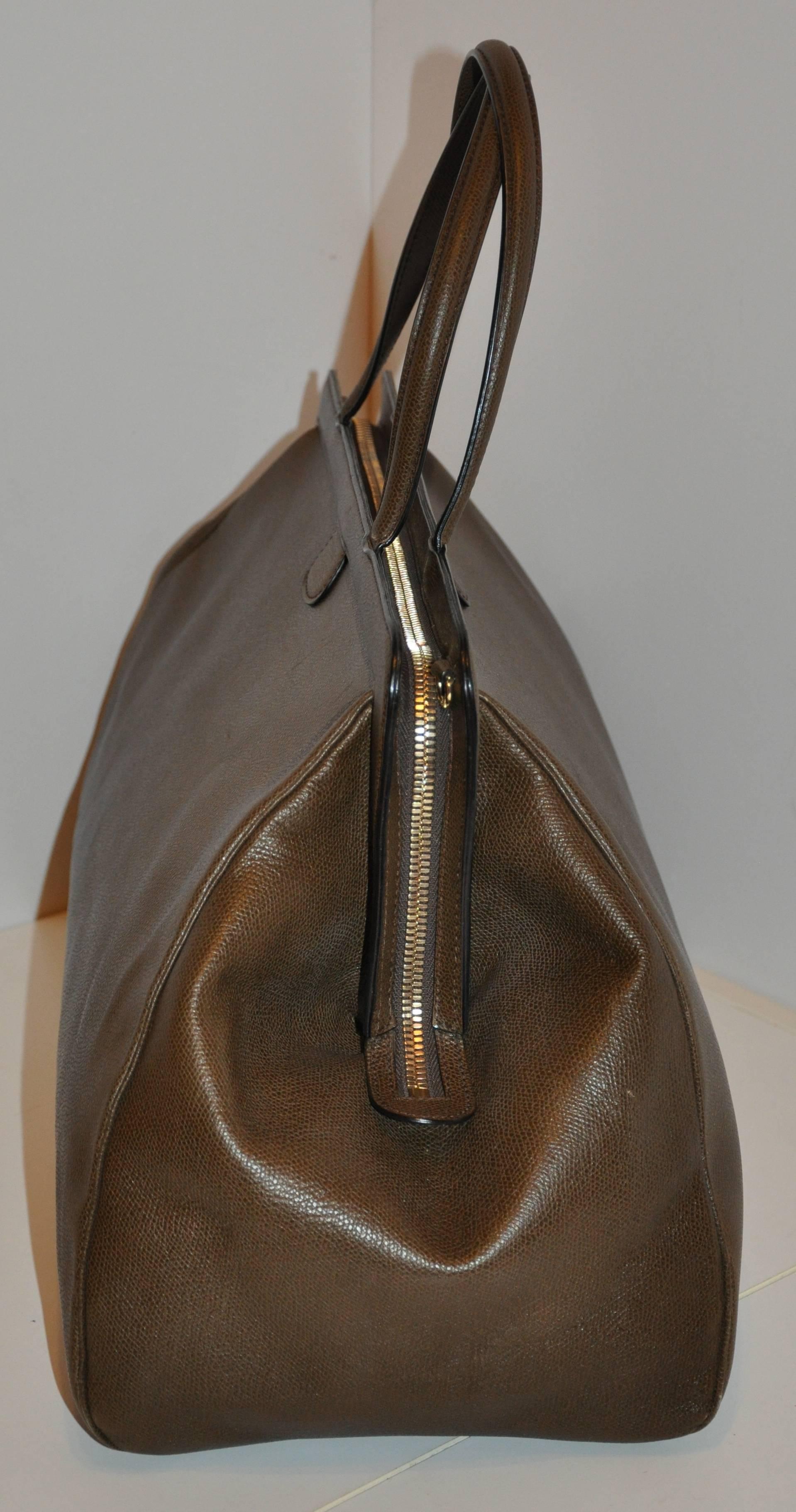 Valextra Large Textured Brown Calfskin Zippered Handbag  In Good Condition In New York, NY