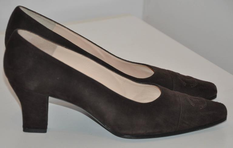 Chanel Coco Brown Signature Lambskin Suede Mid-Heel Pumps For Sale at ...