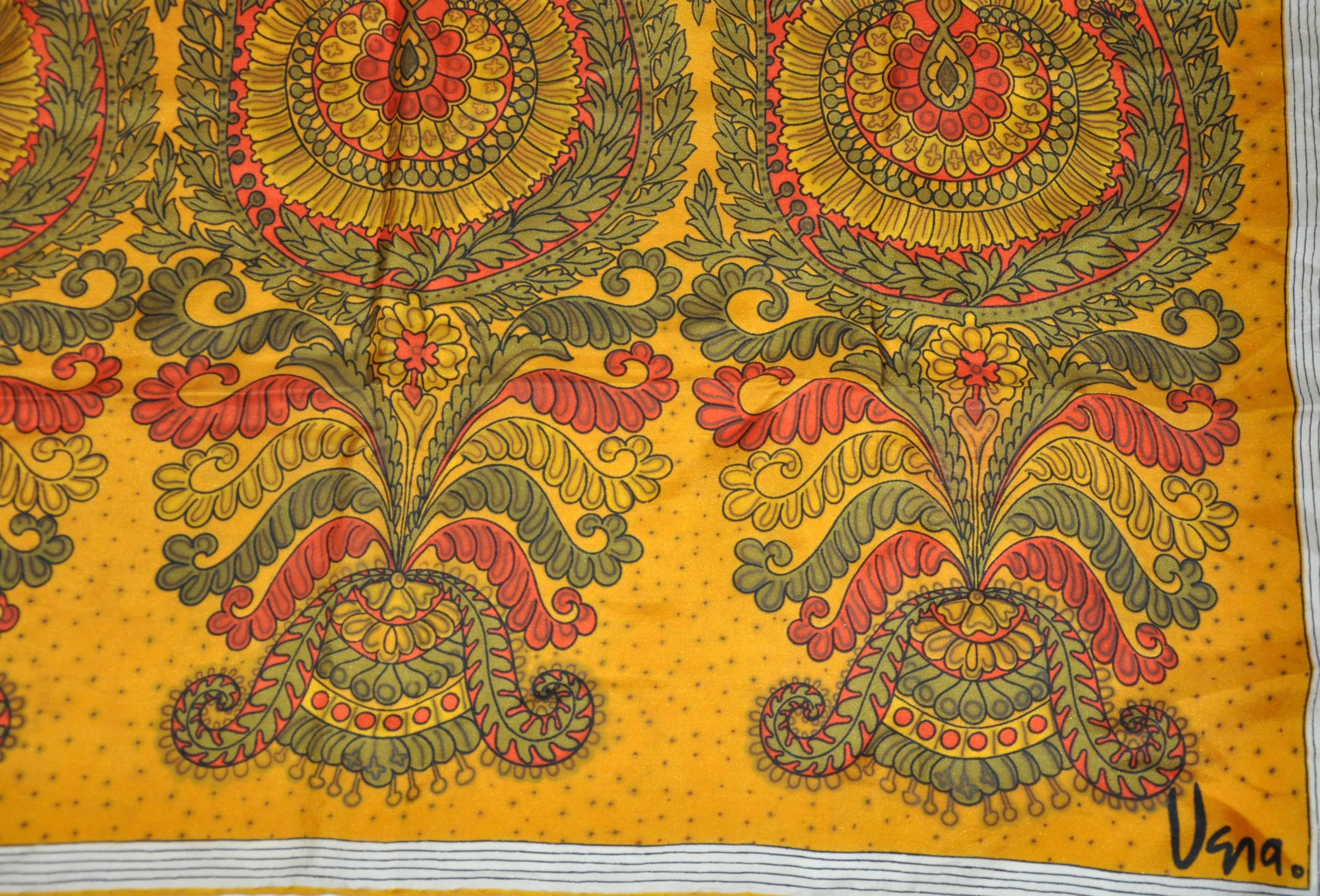 Marron Vera - Écharpe en soie multicolore à motifs floraux audacieux « Collection Gold-Piece » en vente