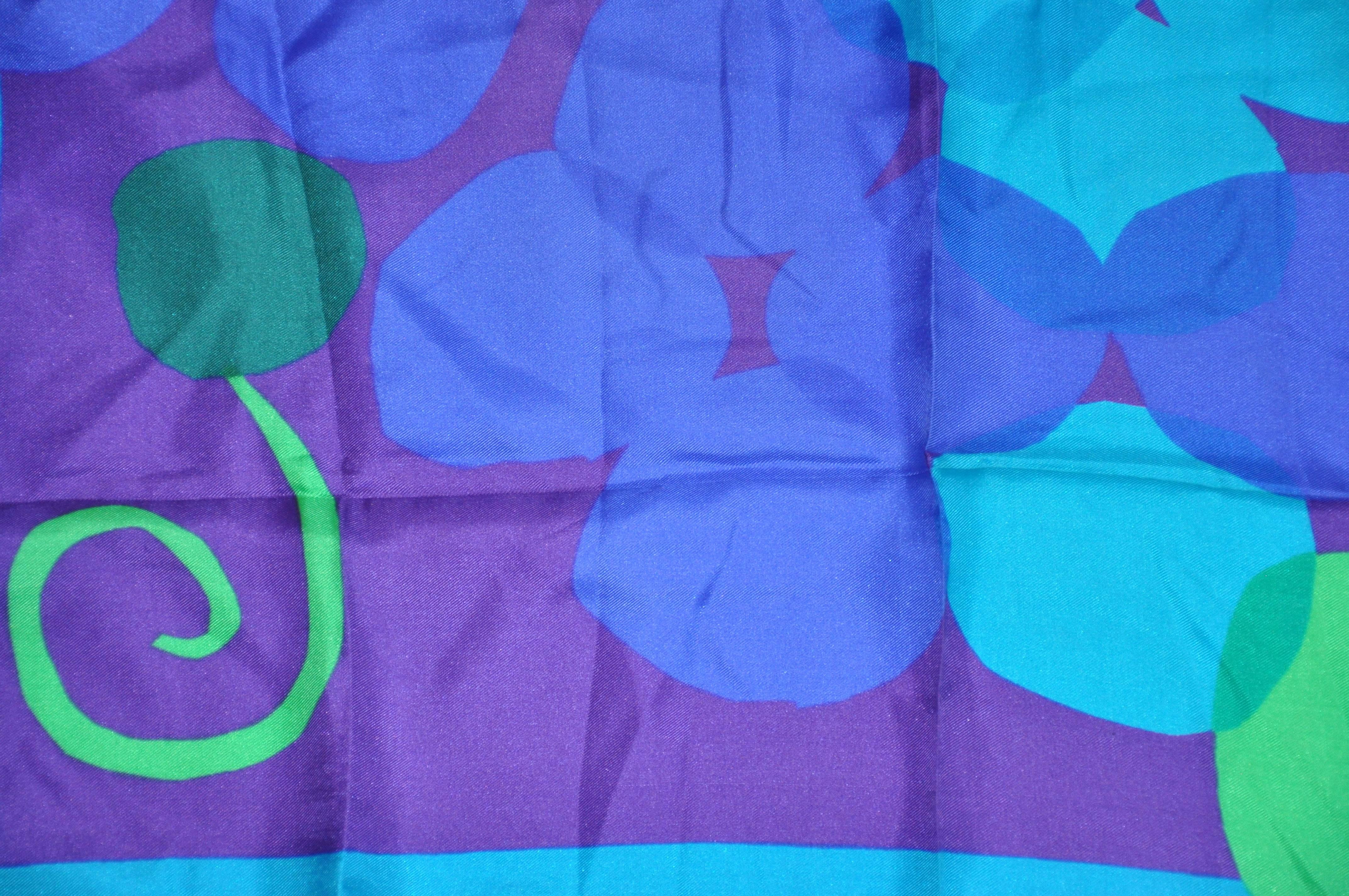 Vera Bold Multi-Color Abstract Silk Scarf In Good Condition For Sale In New York, NY
