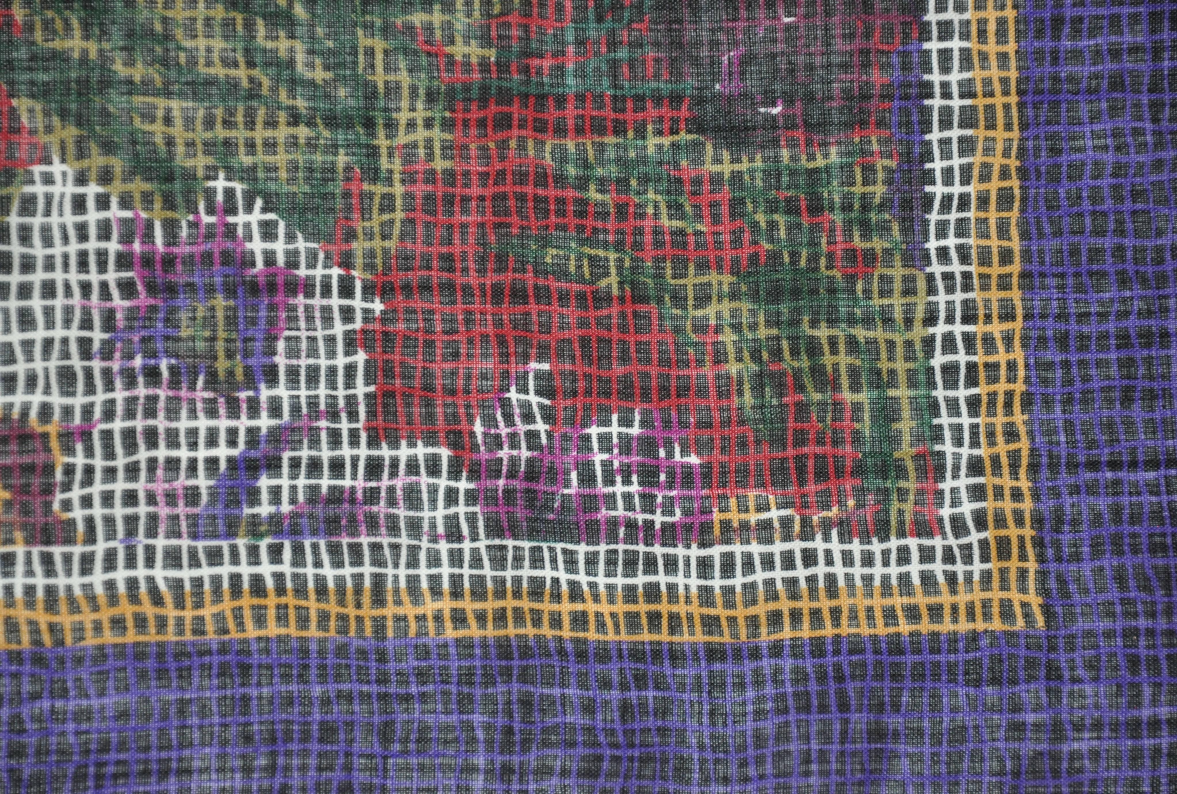 Grande écharpe en challis de laine multicolore avec franges Bon état - En vente à New York, NY