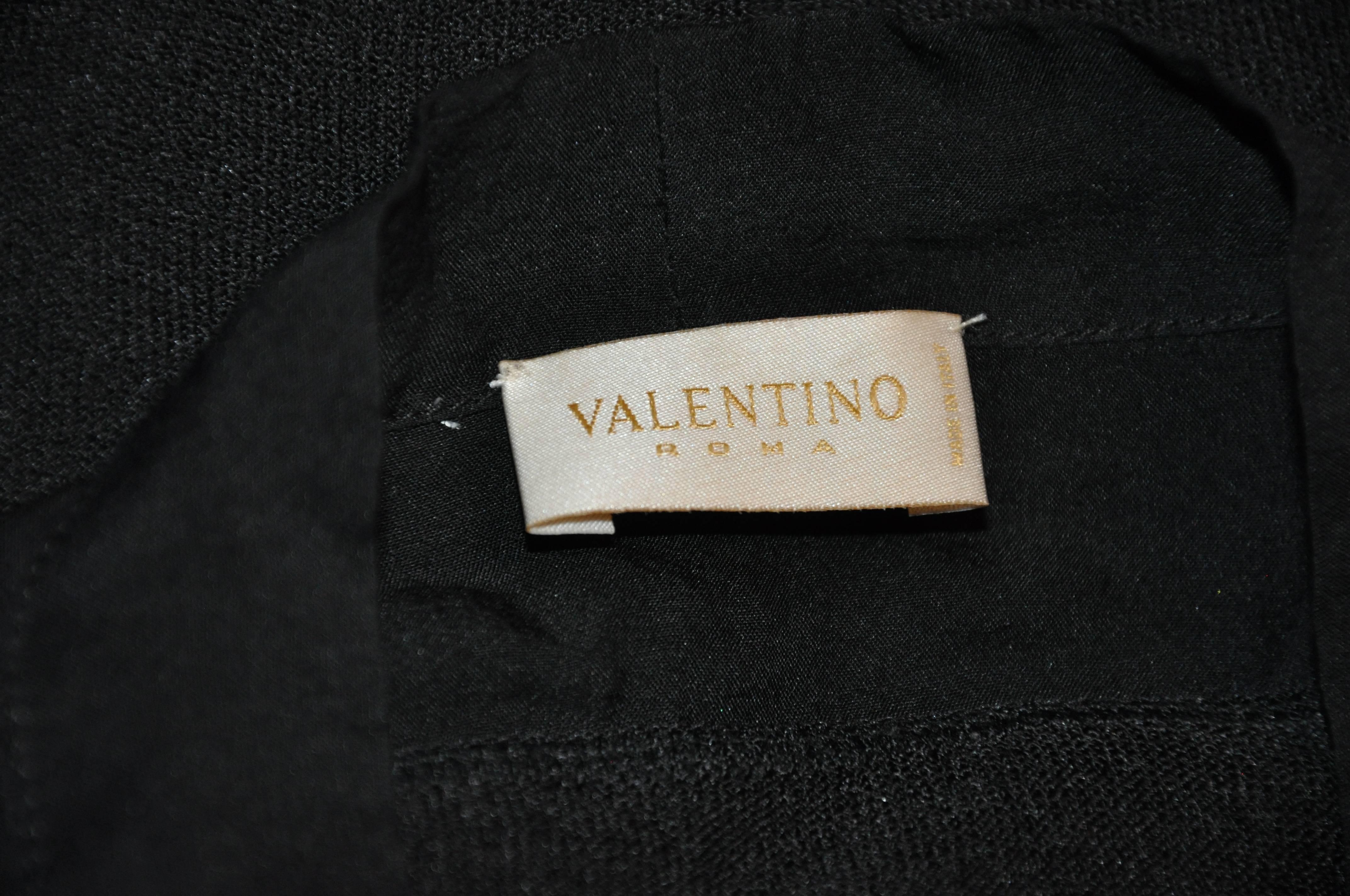 Valentino Valentino Runder Runder Halsausschnitt mit offenem Chiffonkragenpullover mit Krawattenkragen (Schwarz) im Angebot