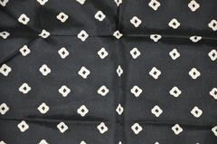 Fazzoletto da uomo in seta nero con accenti beige