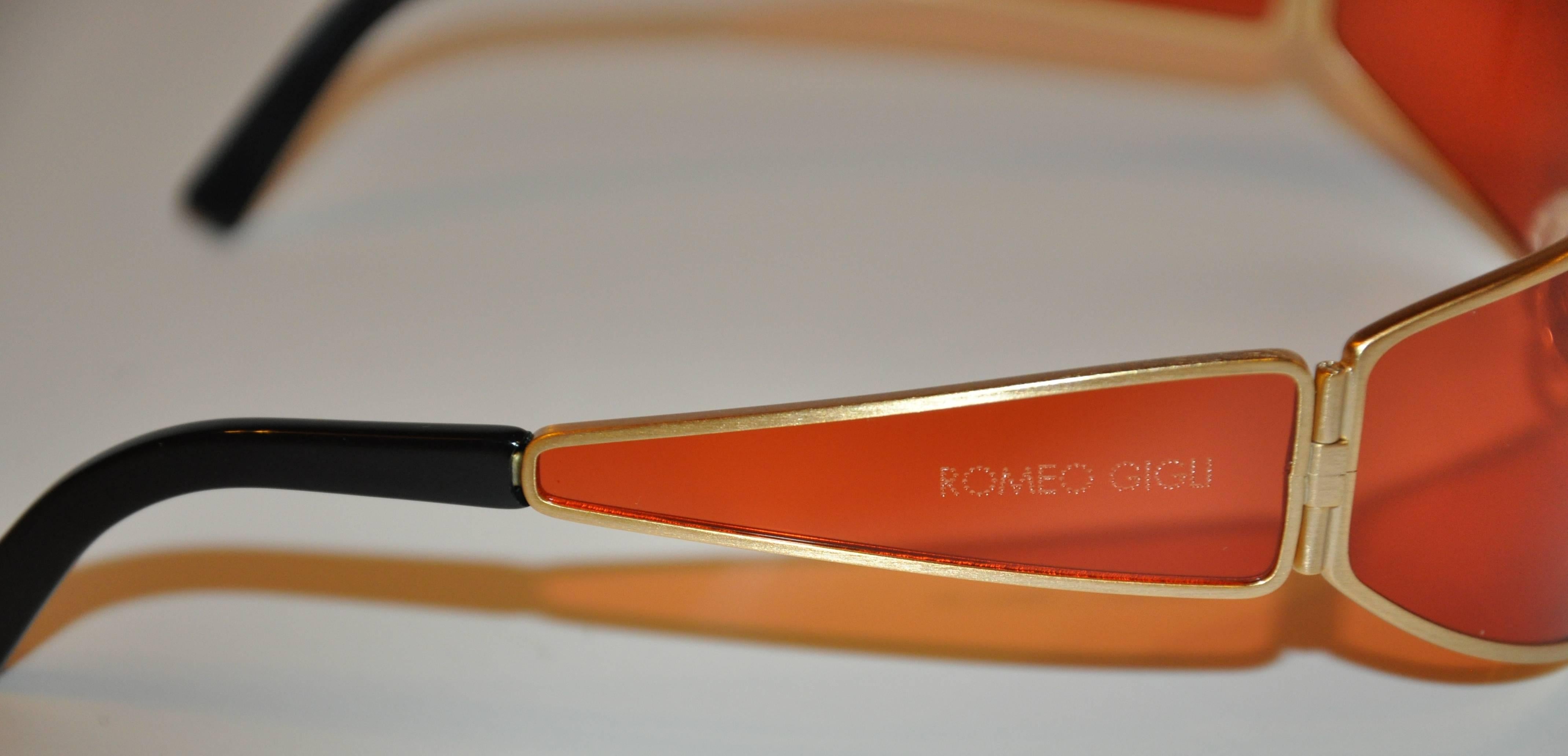 Women's or Men's Romeo Gigli Gold Hardware Wraparound Sunglasses