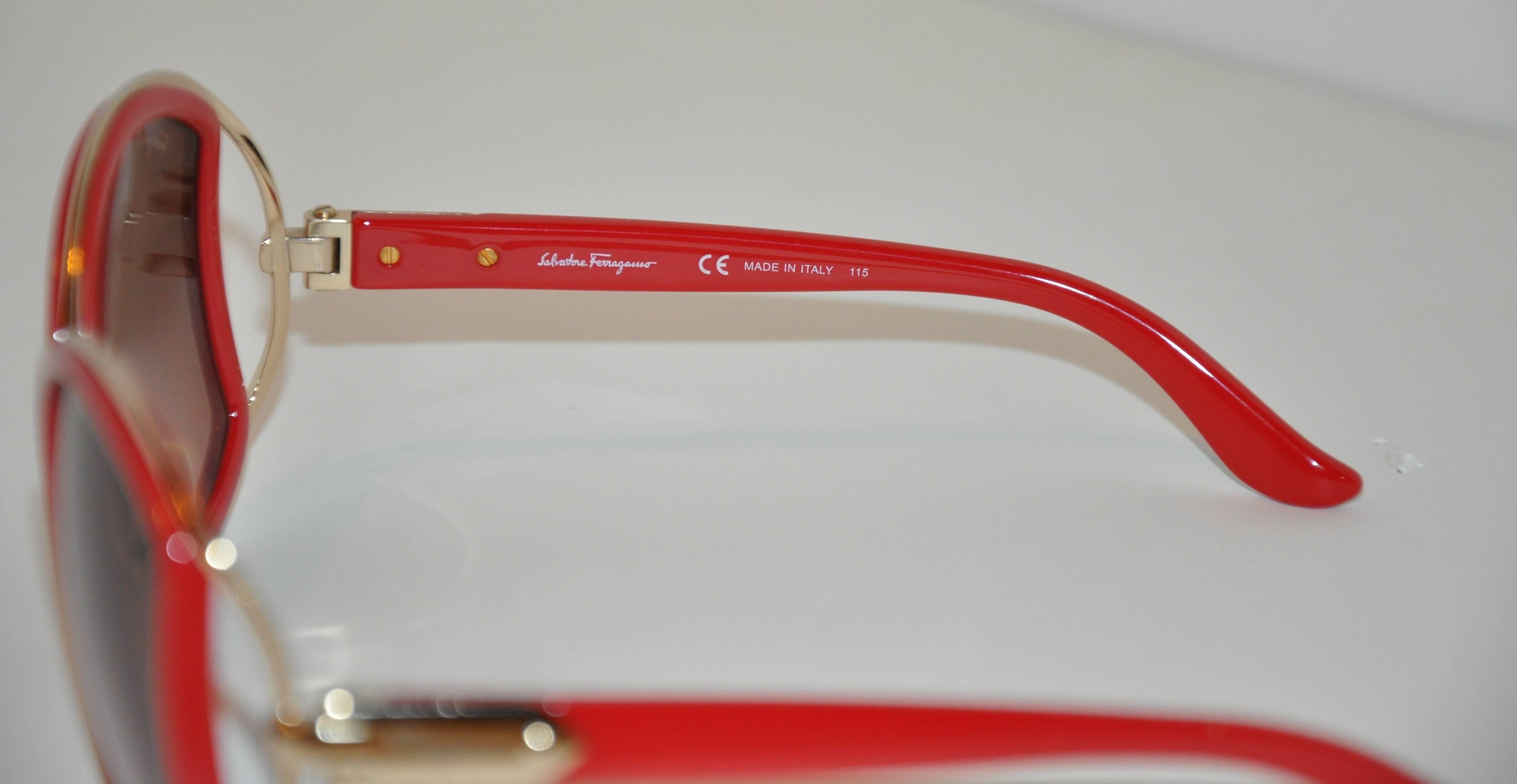 ferragamo red sunglasses