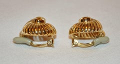 Ciner Gilded Gold Vermeil Hardware "Seashell" Earrings