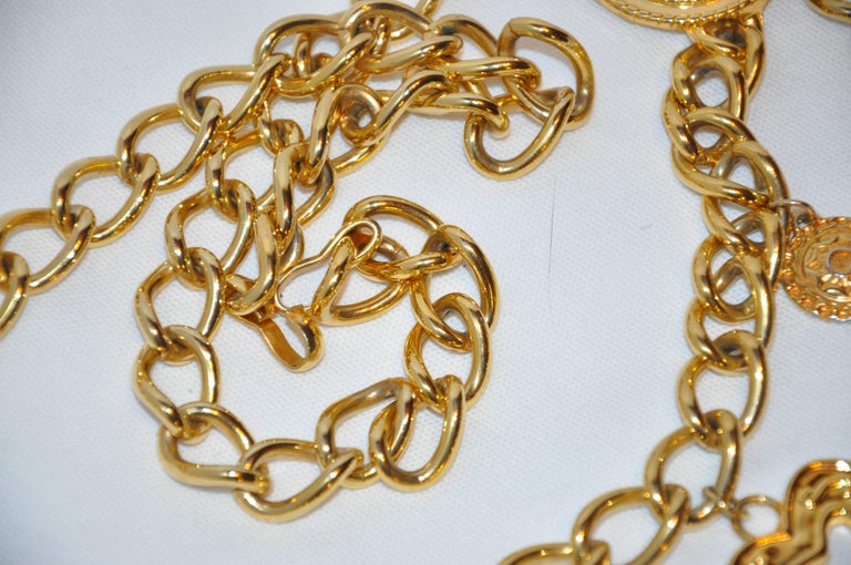 Gilded Gold vermeil hardware double row chain link vintage belt . Gilded Gold Vermeil Hardware Double-Row Chain-Link Multi  main image 2