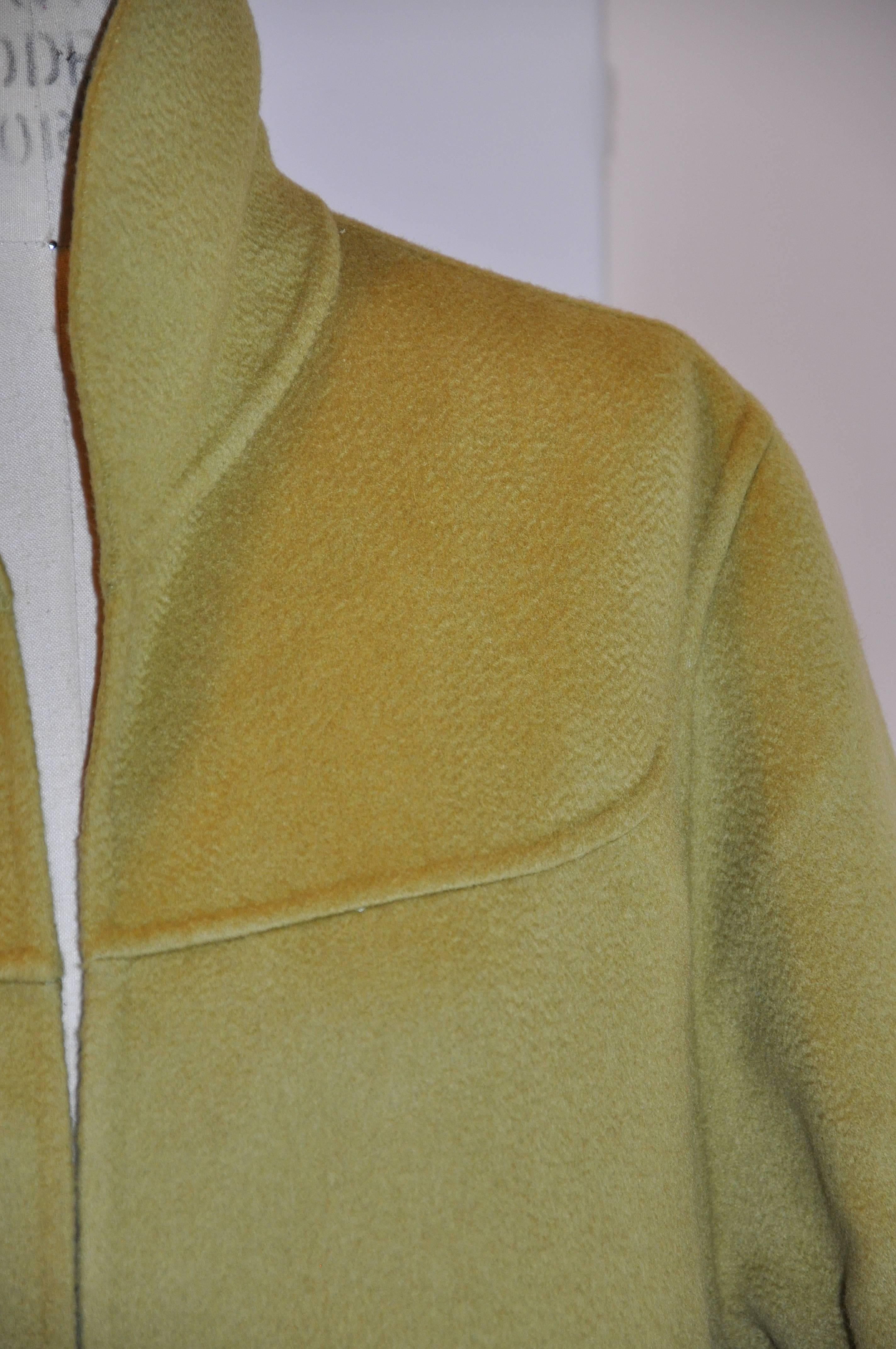 Brown Bill Blass/Bergdorf Goodman Warm Olive Green Double-Faced Cashmere Open Car Coat For Sale