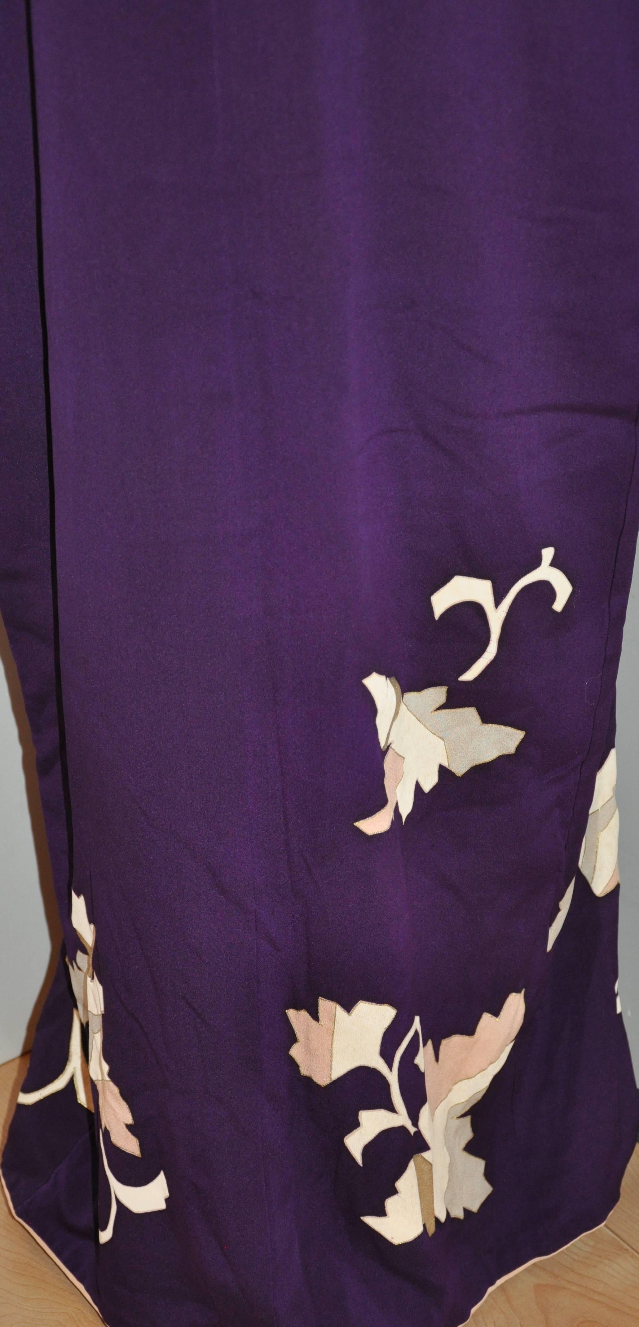 Japanese Deep Plum Accented with Geometric Floral Silk Kimono For Sale 2