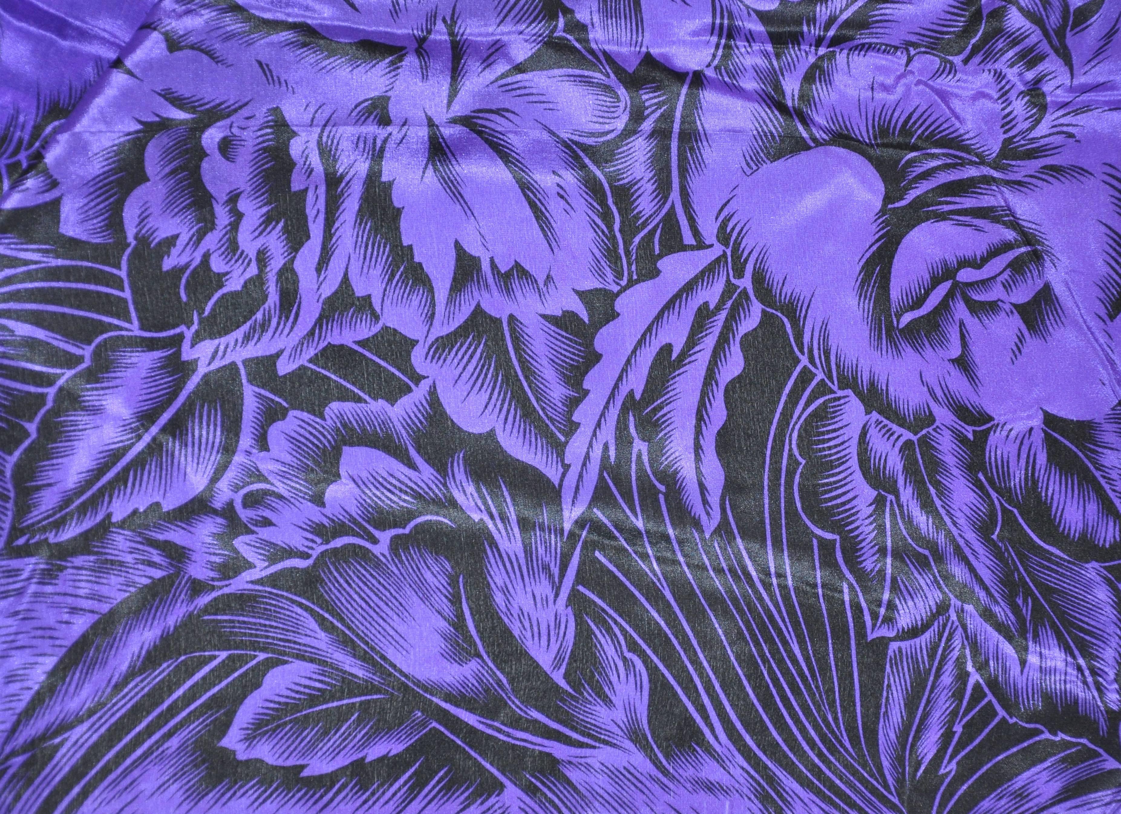 Honey Rich Violet and Black Bursting Floral Silk Scarf In Good Condition For Sale In New York, NY