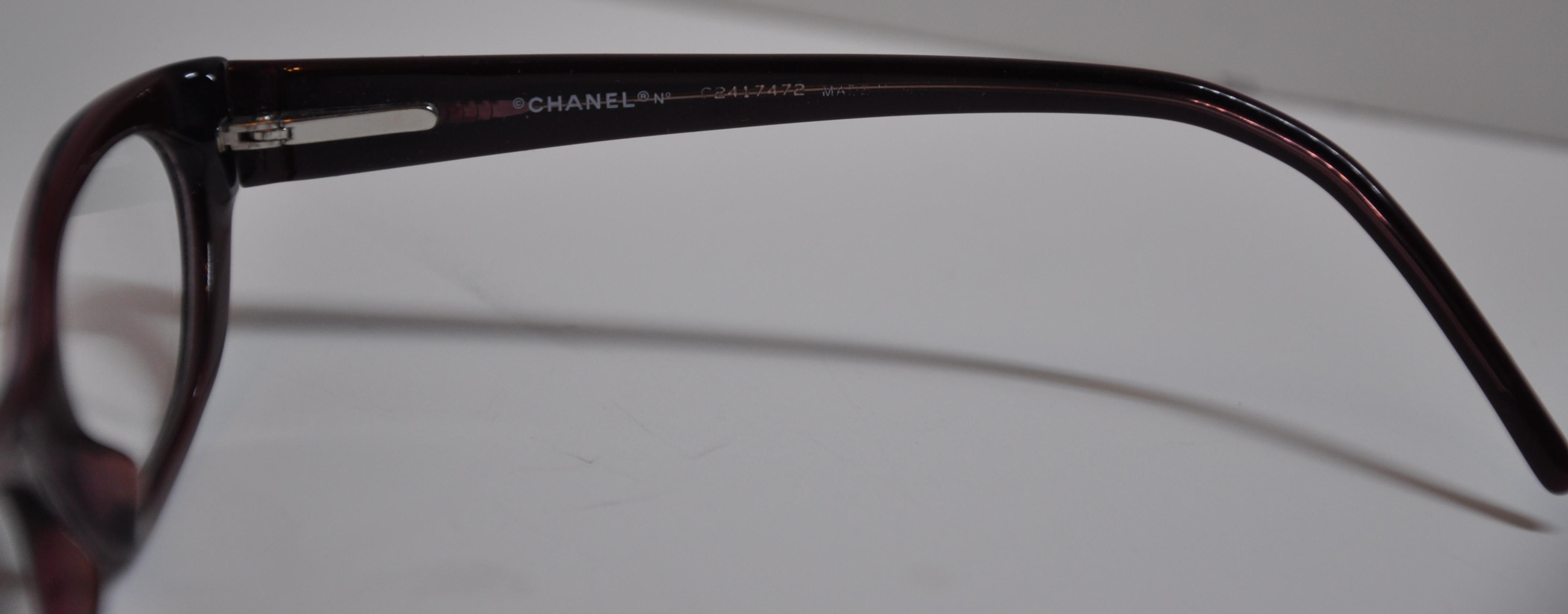 chanel reading glasses with pearls
