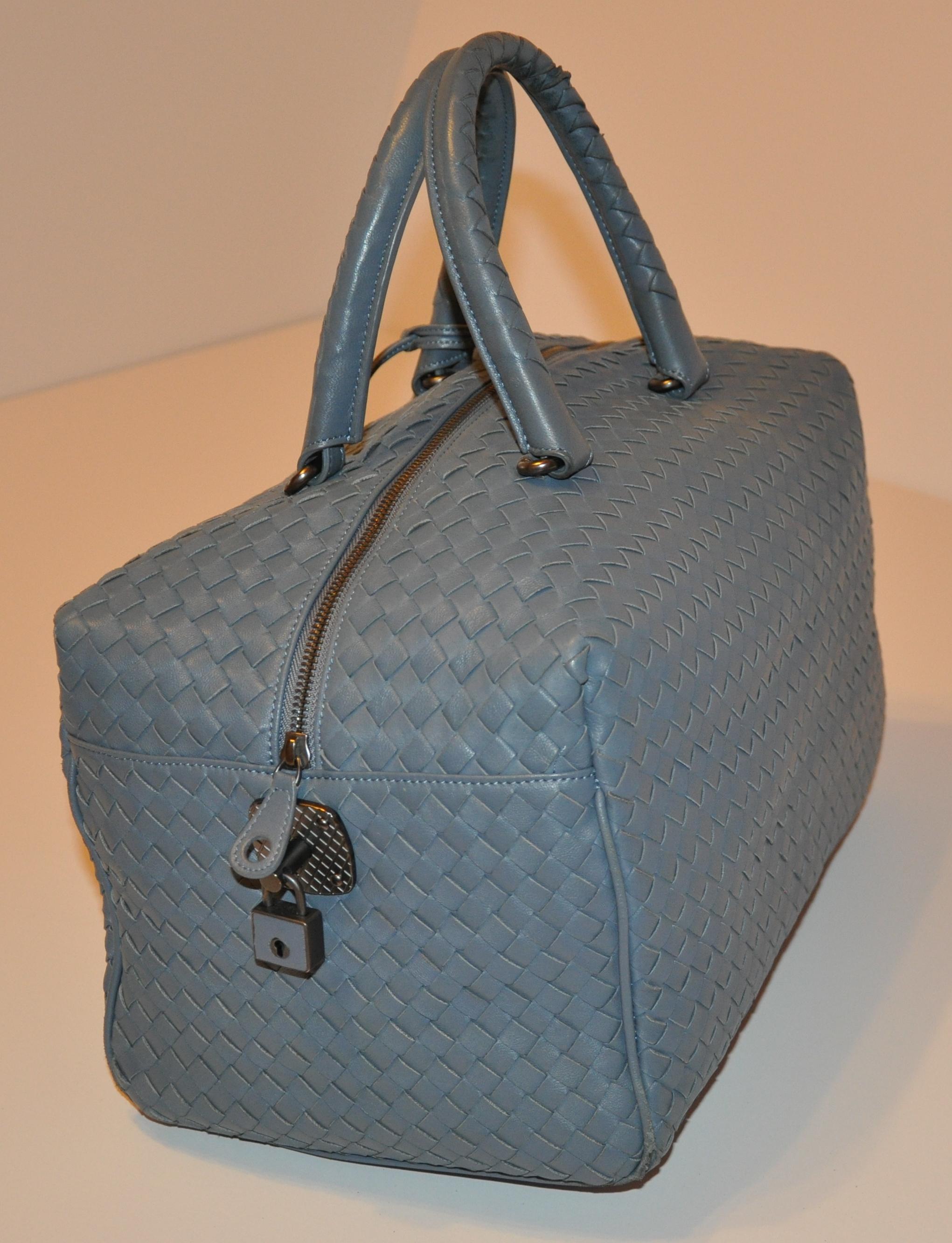 Bottega Veneta Steel-Blue Signature Woven Lambskin Weekend Tote In Good Condition For Sale In New York, NY