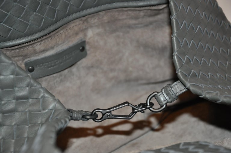Bottega Veneta Rich Lambskin Signature Taupe Woven Double-Handle Shoulder  Bag For Sale at 1stDibs