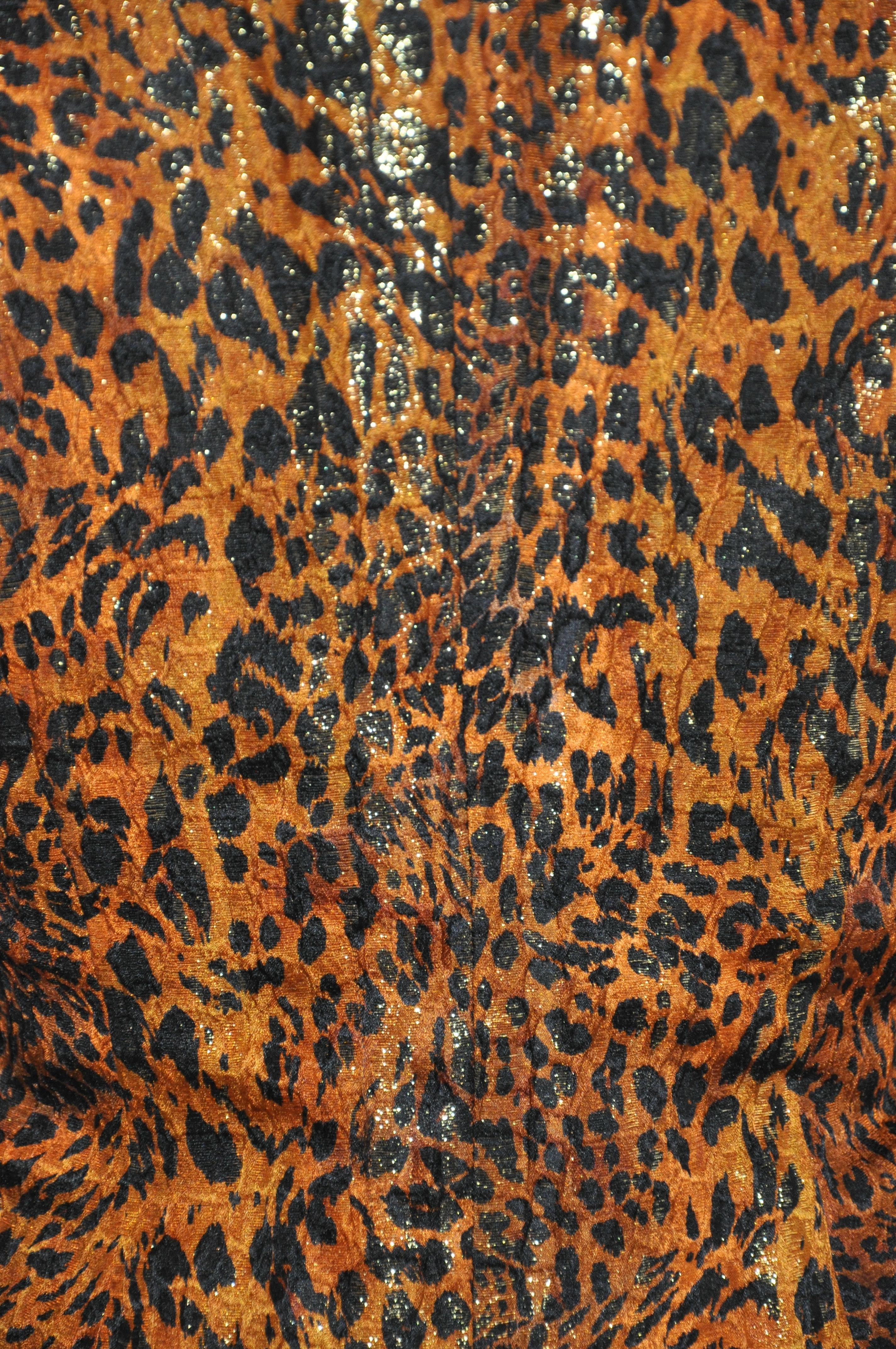 Escada Beautifully Eleganter Anzug mit Leopardenmuster und Metallic-Gold-Lame-Rock im Angebot 1