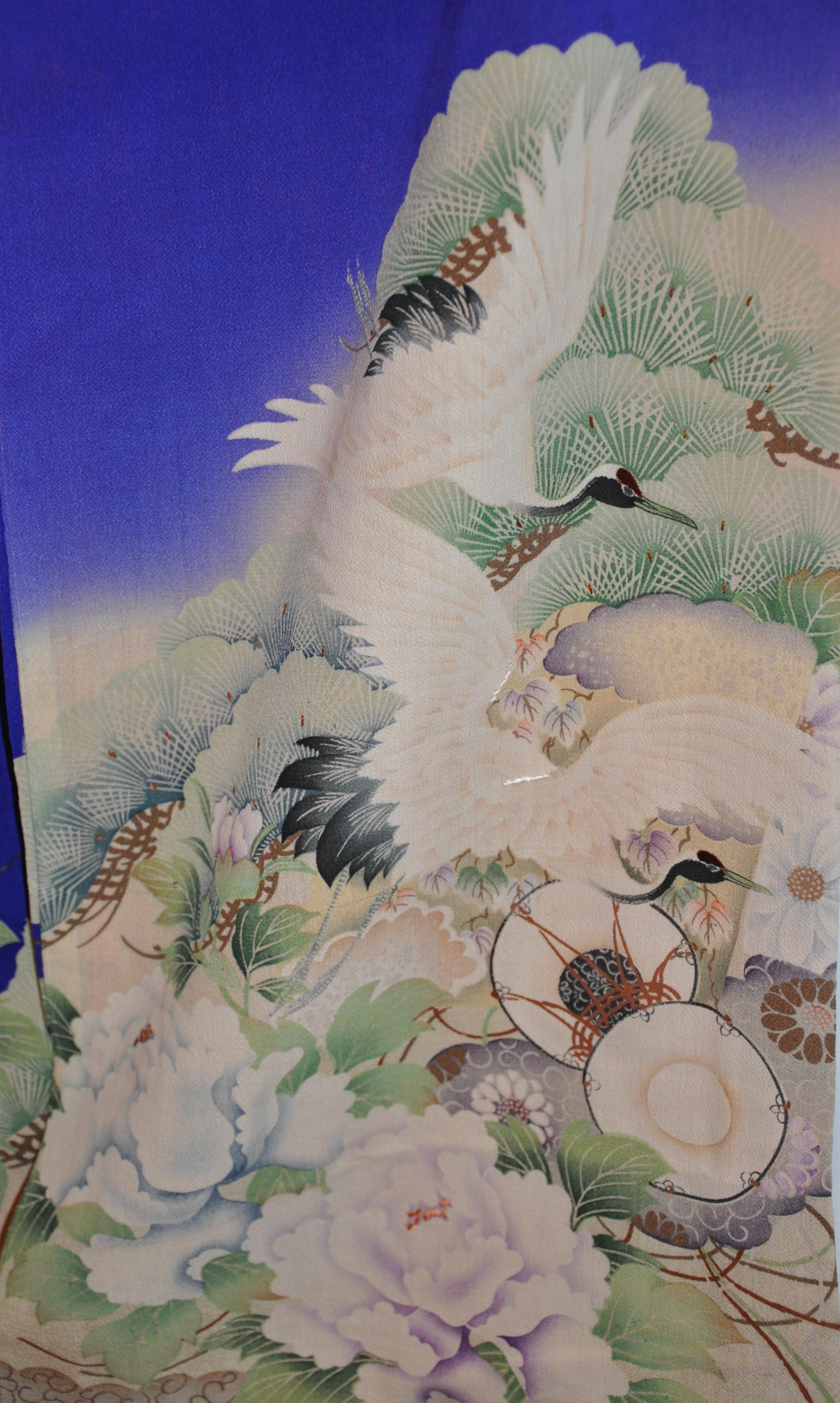 Seidenkimono in Lapisblau „Heaven and Earth Cranes in Flight“ aus Seide für Damen oder Herren im Angebot