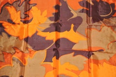 Mehrfarbiger Schal „Falling Leaves“ in Goldbraun mit goldenen Brauntönen