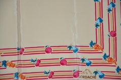 Ikonischer Jordache-Schal ""Fruity" mit Fuchsia-Bordüren