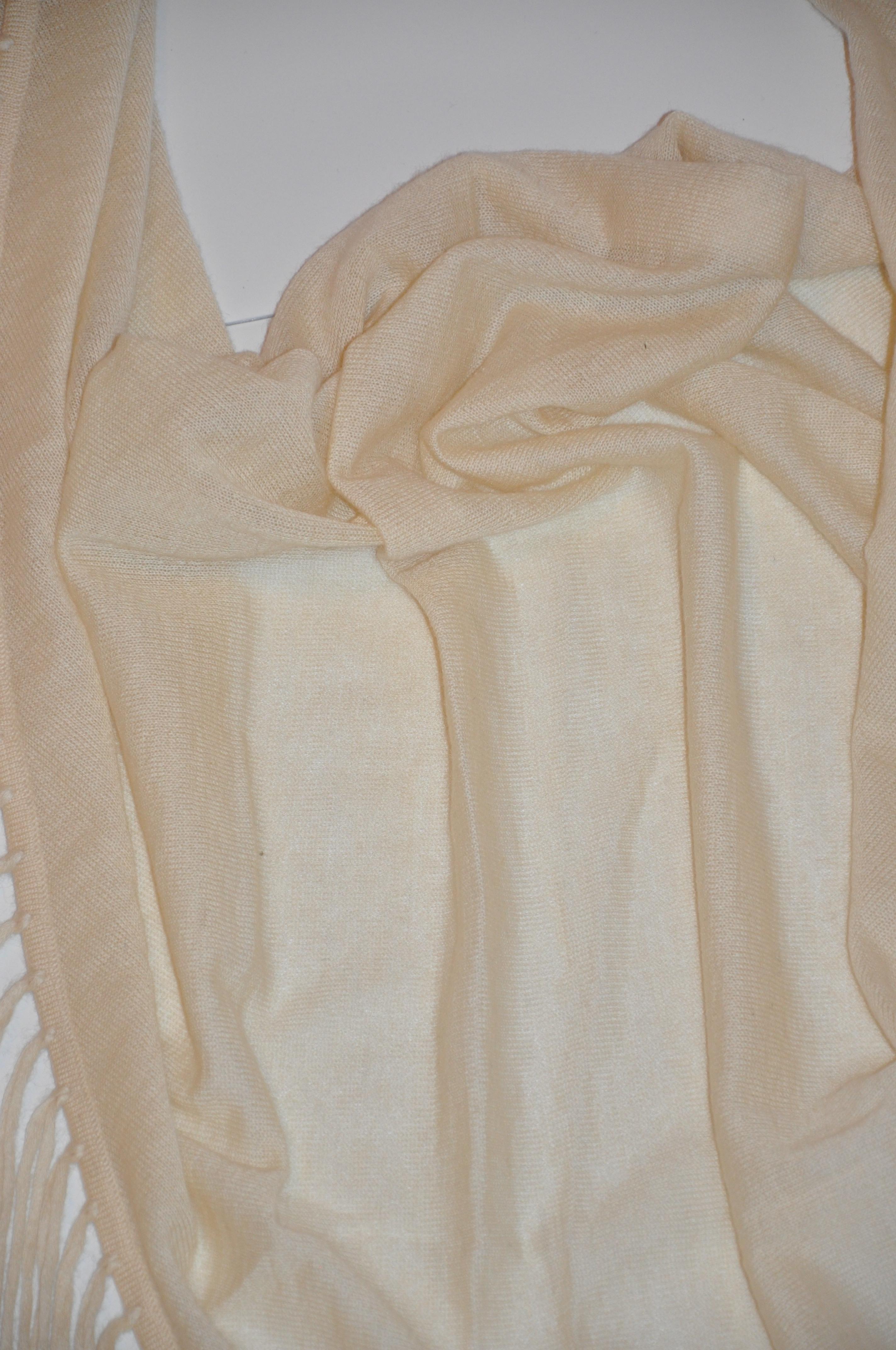 Bottega Veneta Cream Woven Cashmere and Mohair Deconstructed Fringed Scarf  For Sale 1