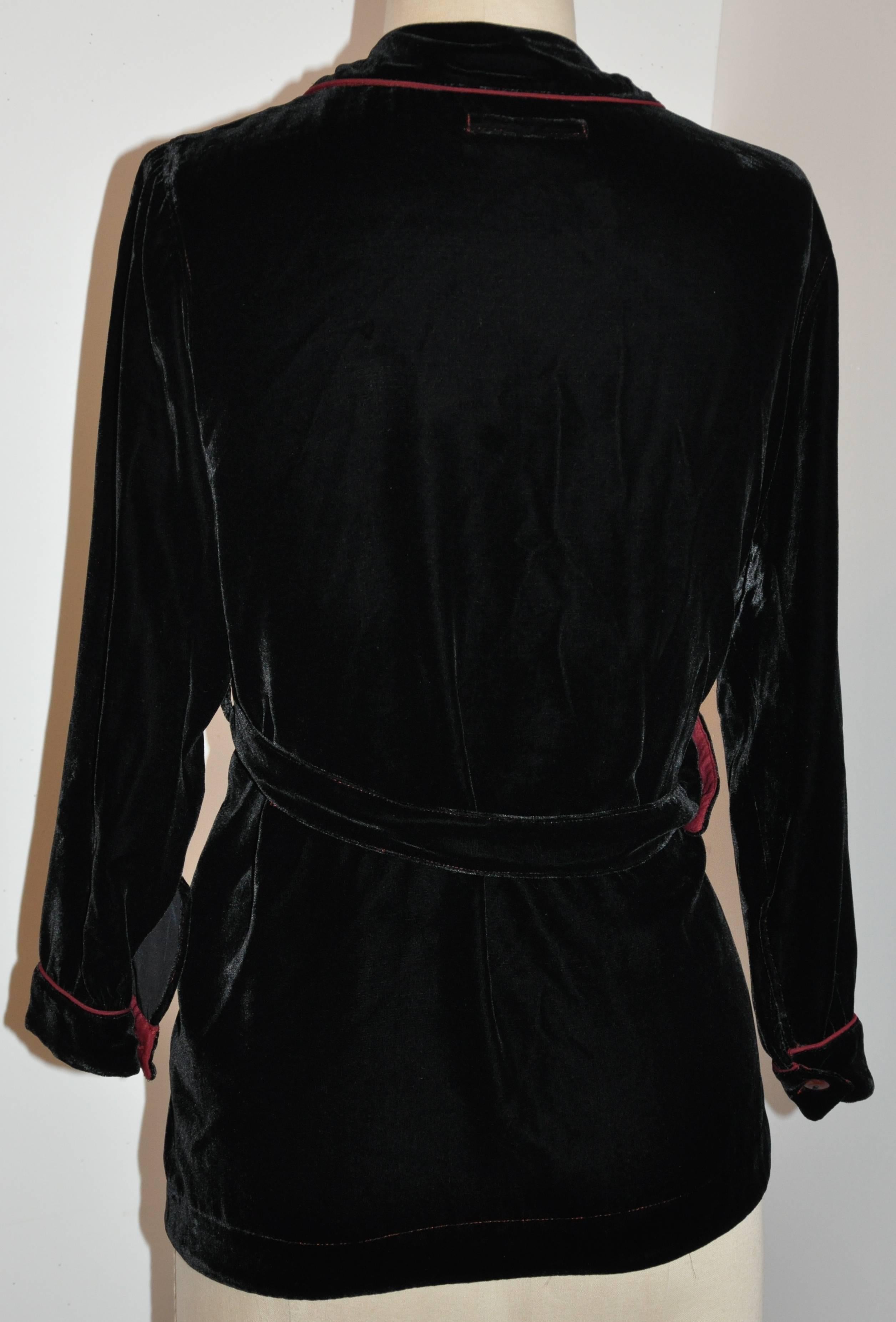 Jean Paul Gaultier - Haut en velours noir avec boutons passepoil Pour femmes en vente