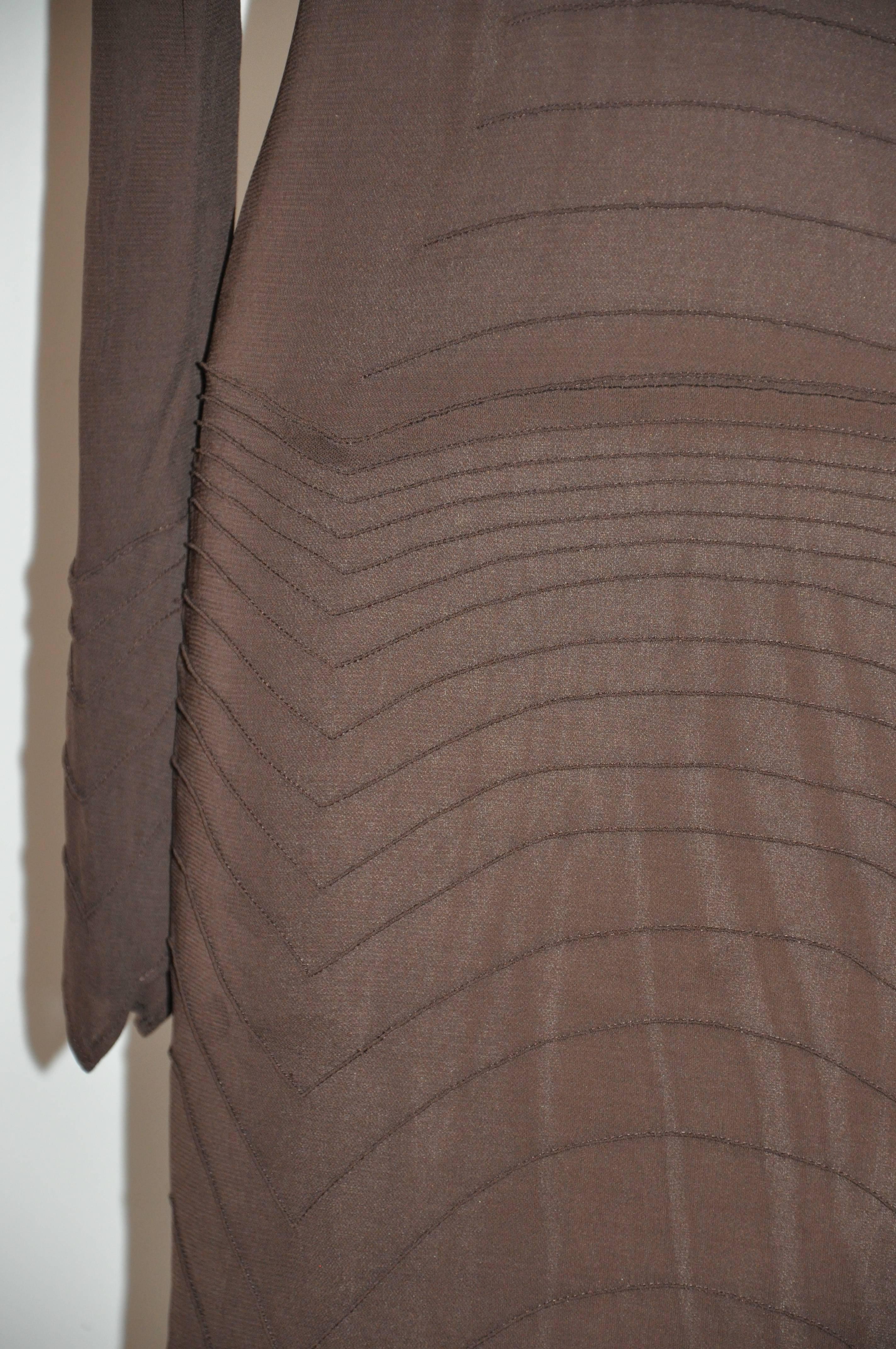 Yves Saint Laurent Coco Brown Form-Fitting Lined Jersey Dress In Good Condition For Sale In New York, NY