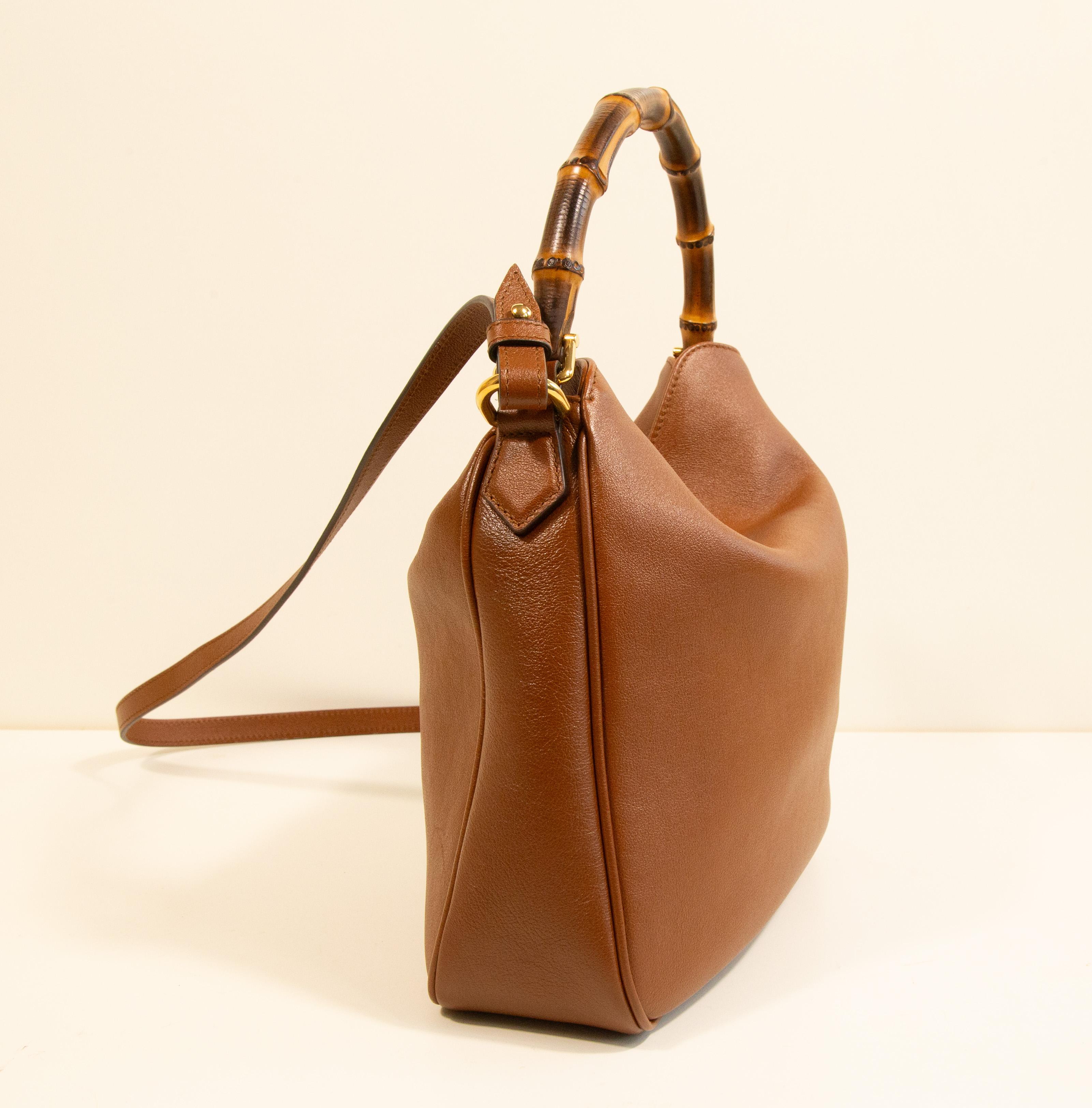 Marron 2020s Gucci Diana Medium Shoulder Bag en vente