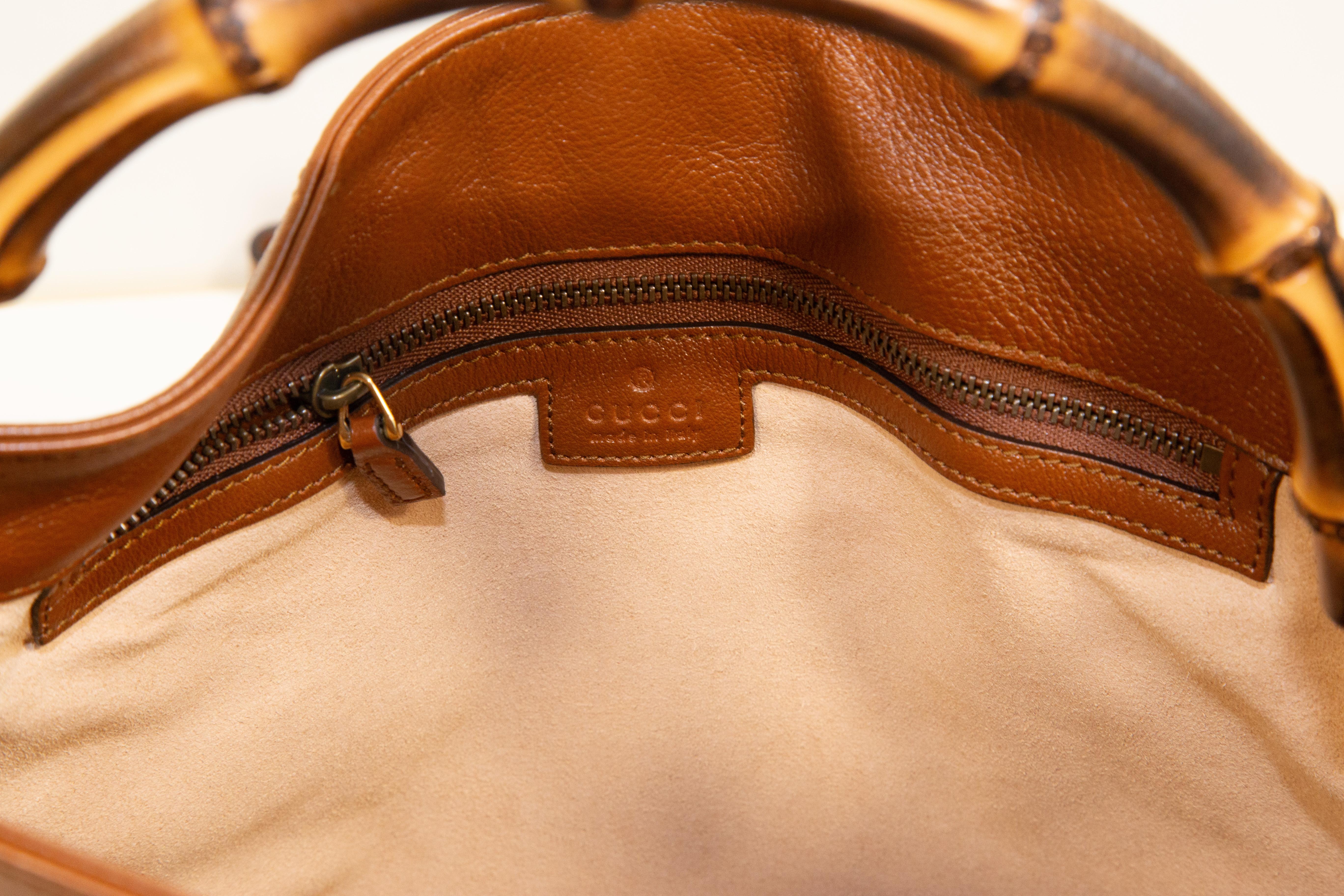 2020s Gucci Diana Medium Shoulder Bag en vente 7