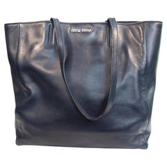 Miu Miu-Tasche aus geschmeidigem Leder in Dunkelblau aus den 2000er Jahren
