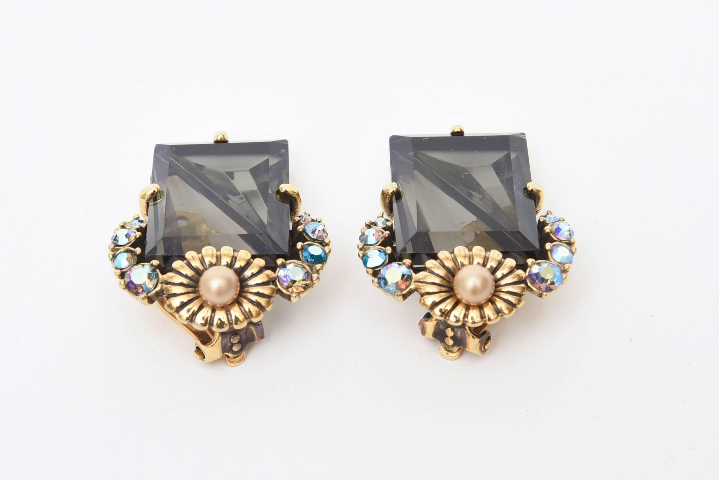 Moderne Elsa Schiaparelli Clips d'oreilles en cristal à facettes Mid Century Modern en vente