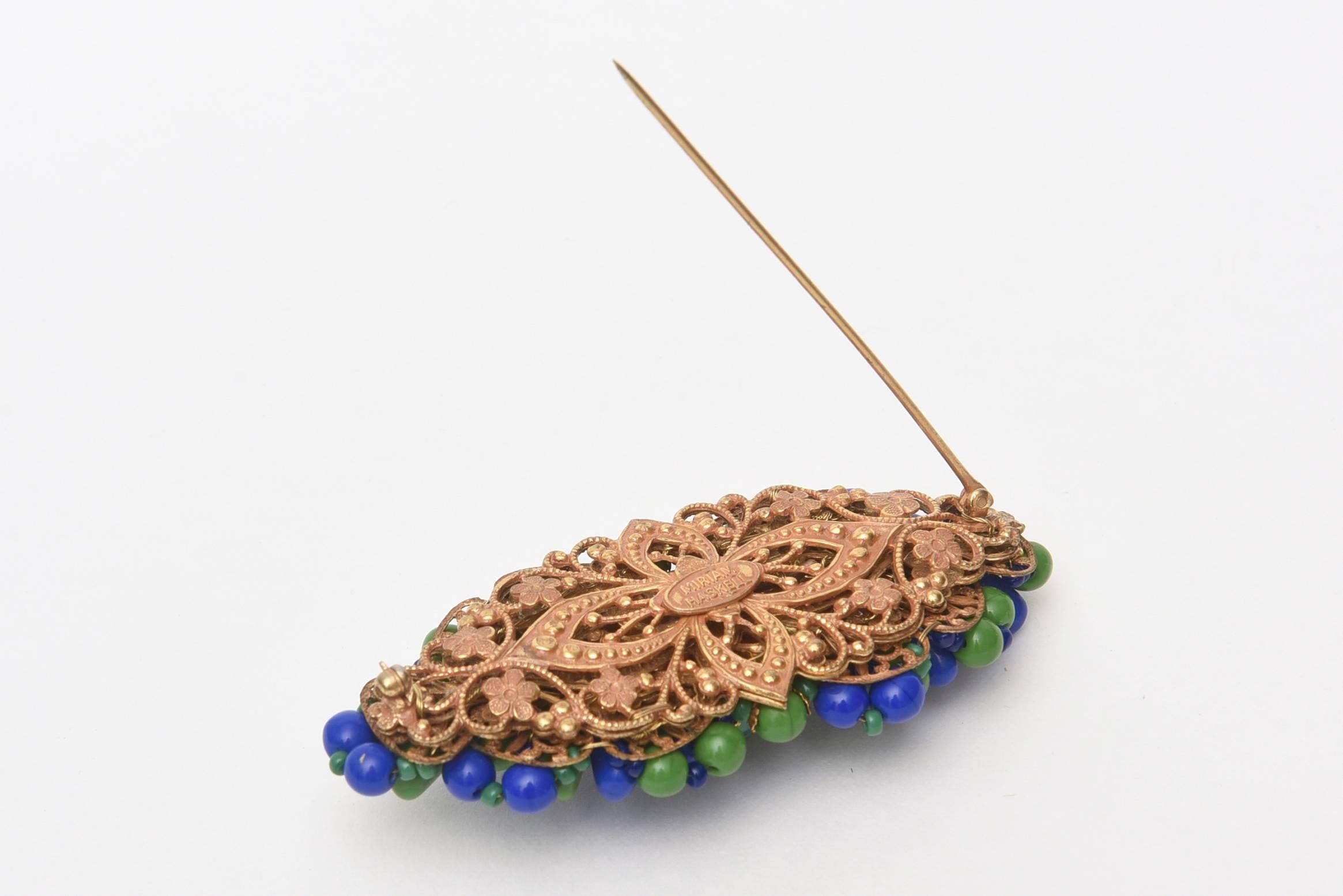  MIriam Haskell Abstract Resin Royal Blue and Green Bead Brooch Pin Vintage For Sale 2