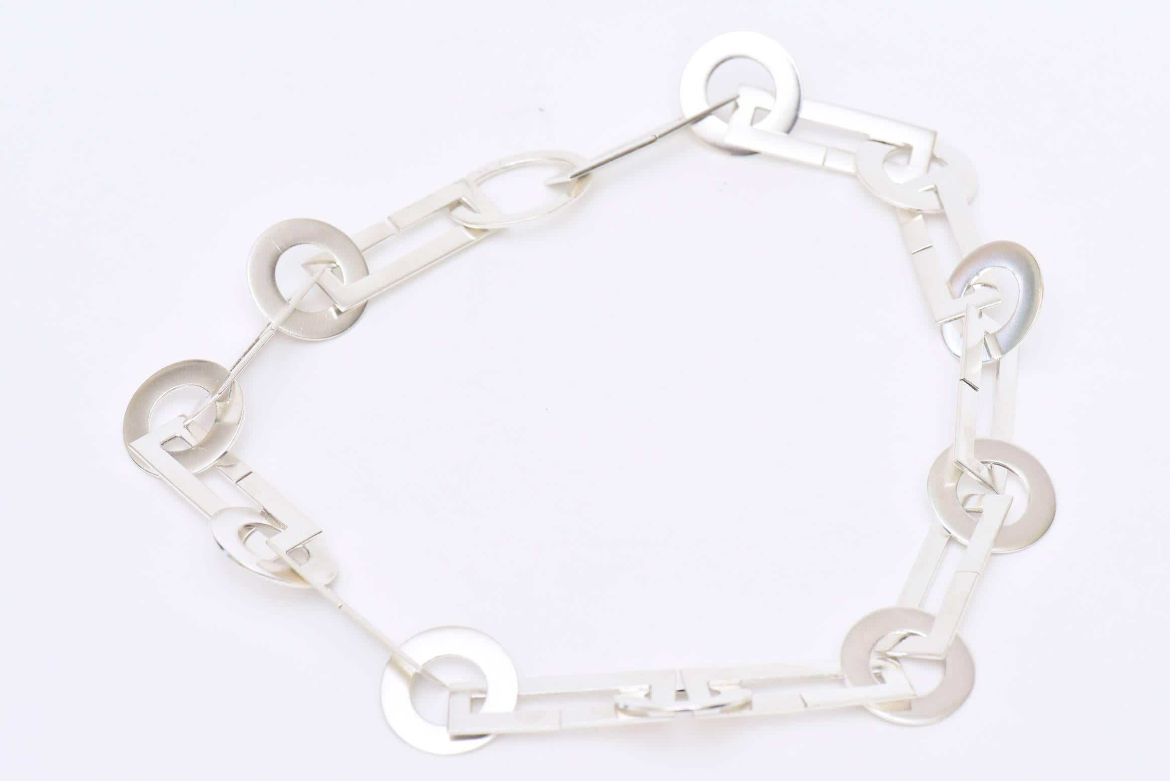 Modernista Collana a catena modernista con cerchi e rettangoli in argento sterling in vendita