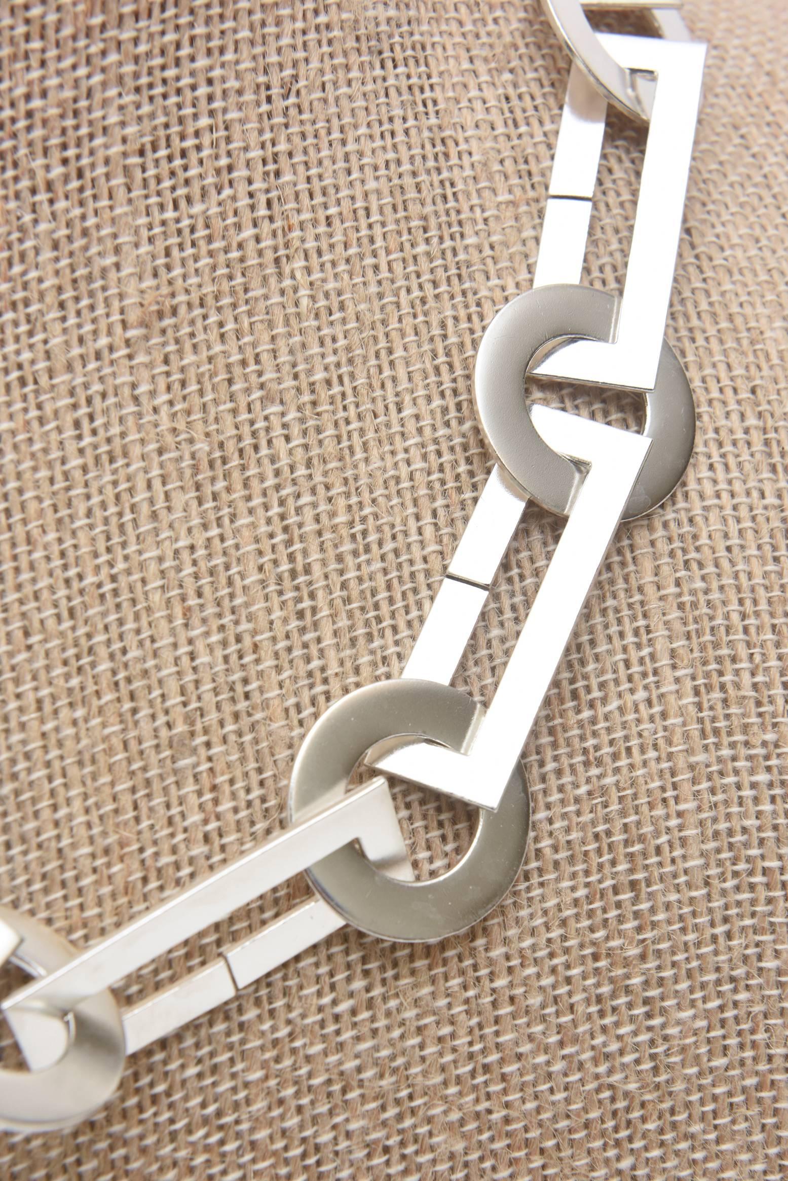 Modernistische Gliederkette aus Sterlingsilber mit Kreis und rechteckiger Halskette  im Angebot 4