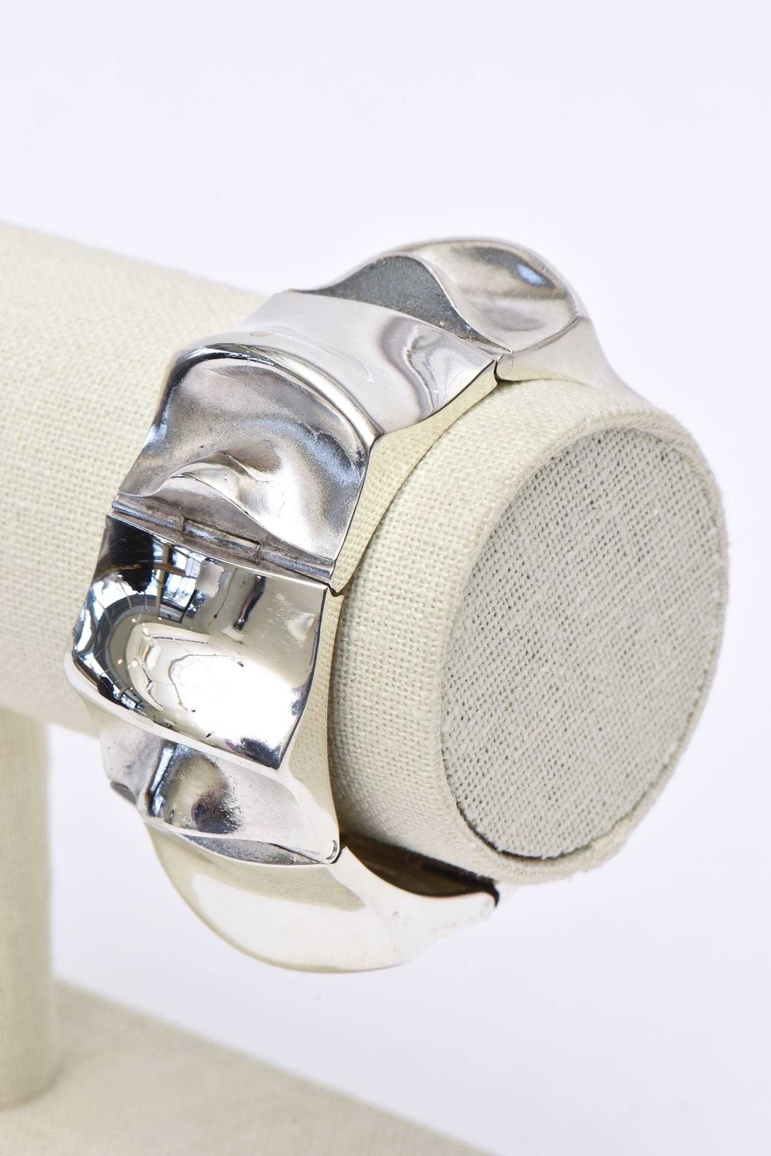 Women's  Sirokoro Finland Sterling Silver Sculptural Cuff Bracelet Signed Vintage For Sale
