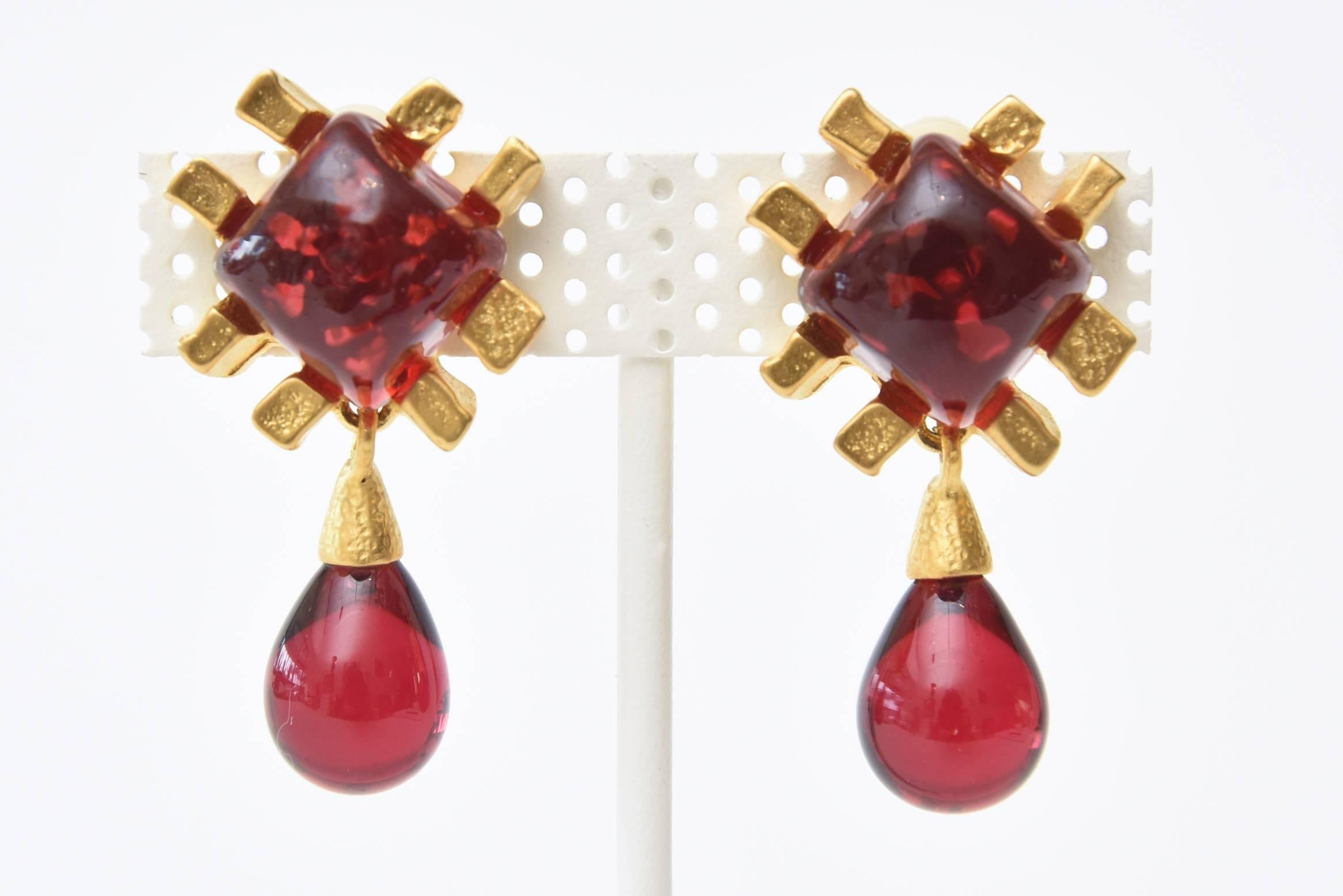 Andrew Springarn Red Gripoix Glass & Gold Plated Clip On Dangle Earrings For Sale 1
