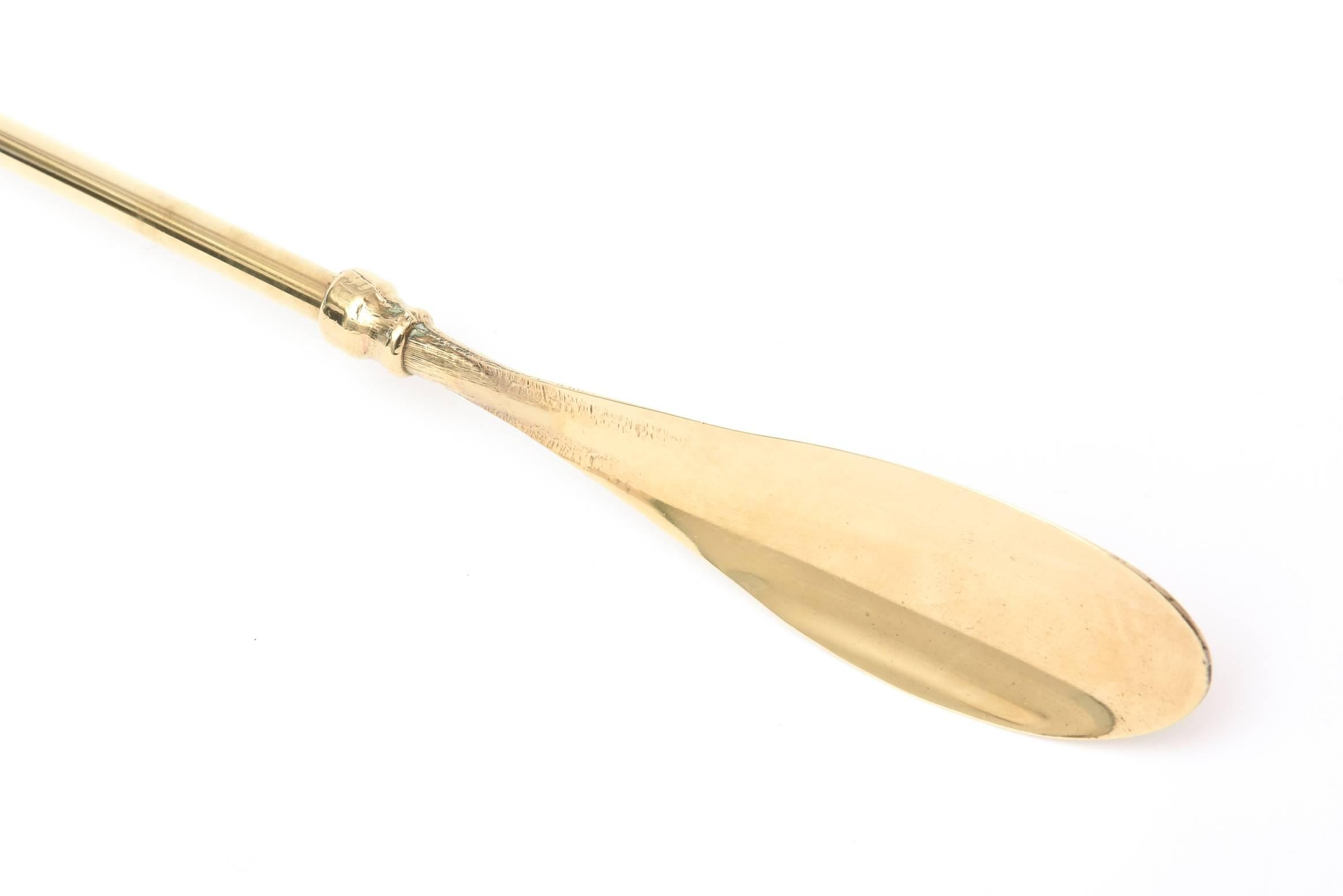 Vintage Mid Century English Solid Brass Horse Head Long Shoehorn In Good Condition In North Miami, FL