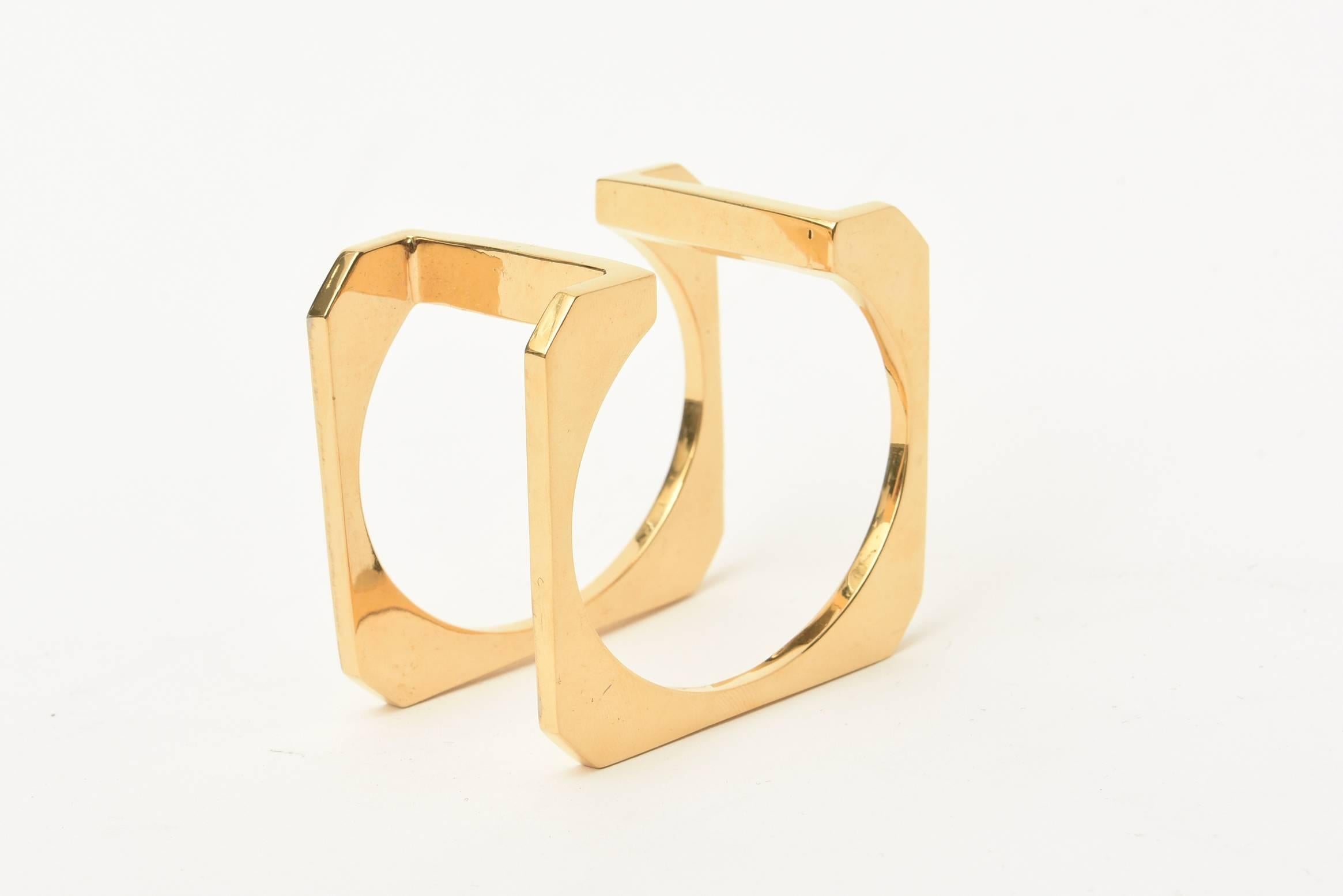 Bracelet manchette moderniste sculptural et architectural plaqué or  en vente 3