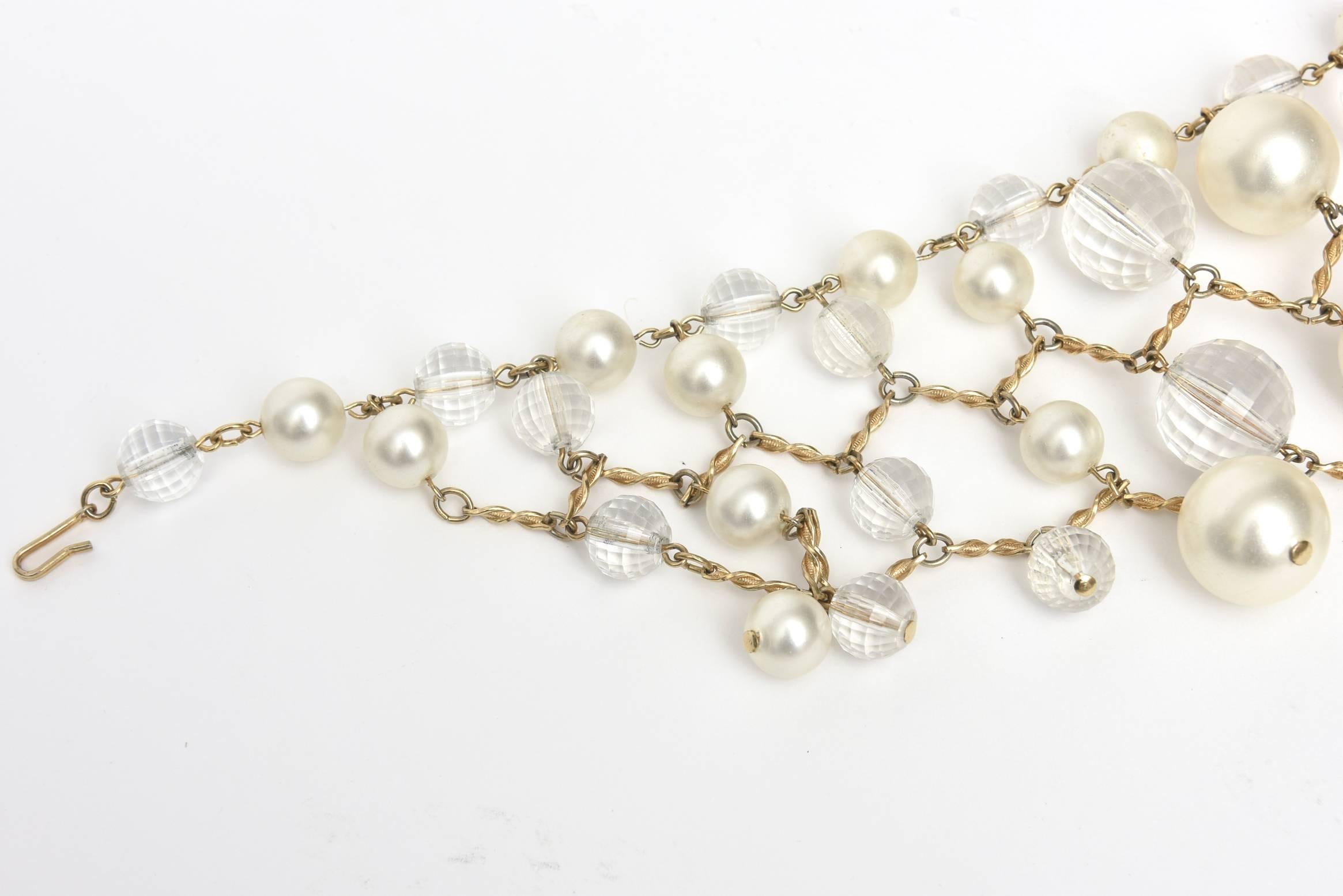 pearl collar necklace