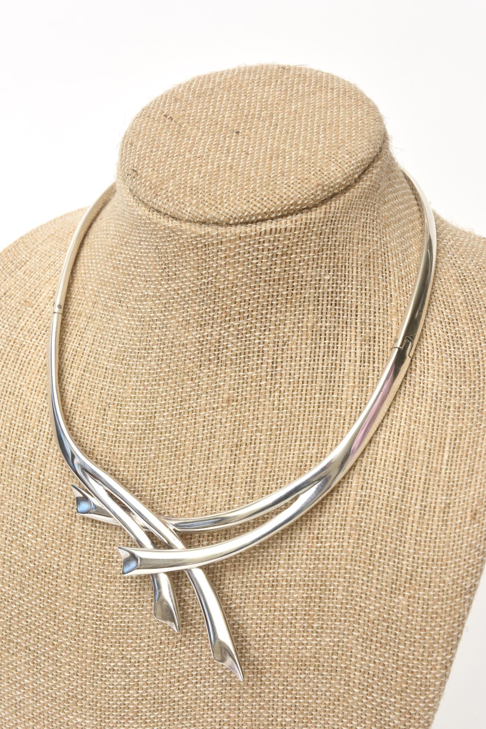 silver collar necklace