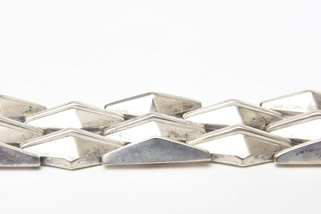 Italian Vintage Sterling Silver Geometric Row Link Bracelet  For Sale 1